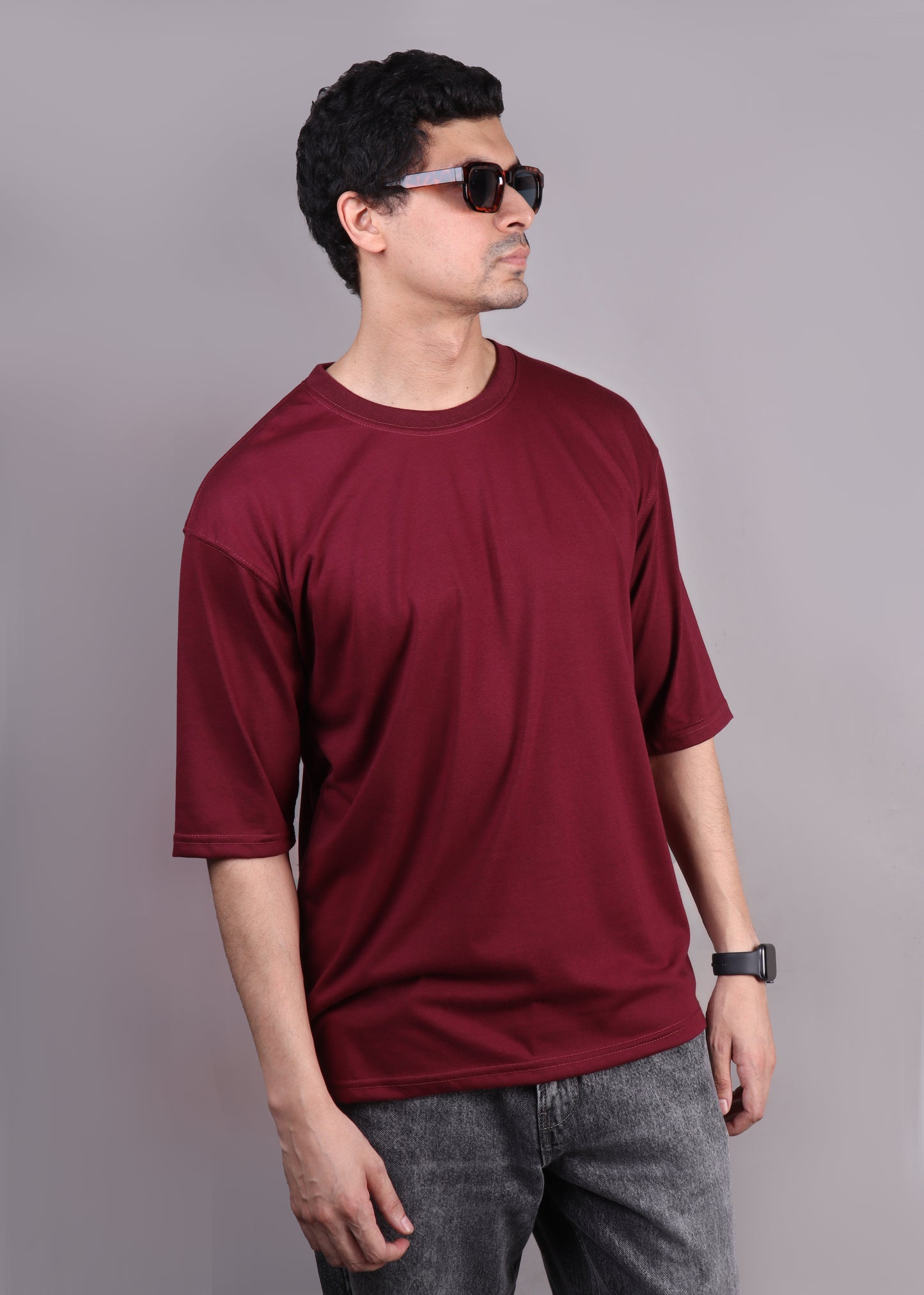 BASIC OVERSIZED T-SHIRT