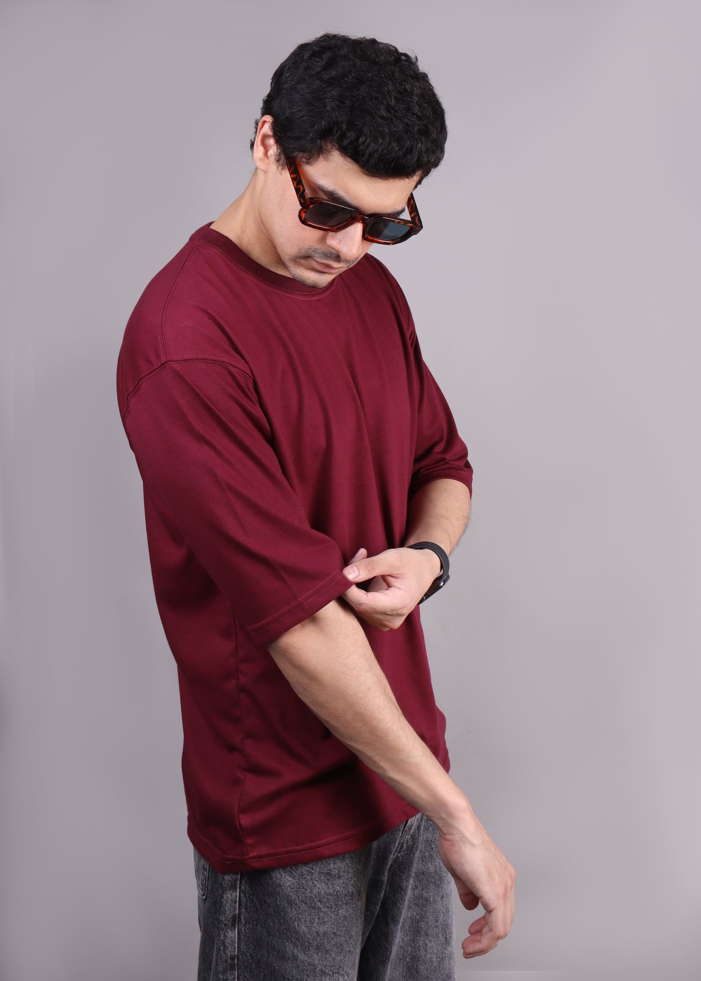 BASIC OVERSIZED T-SHIRT