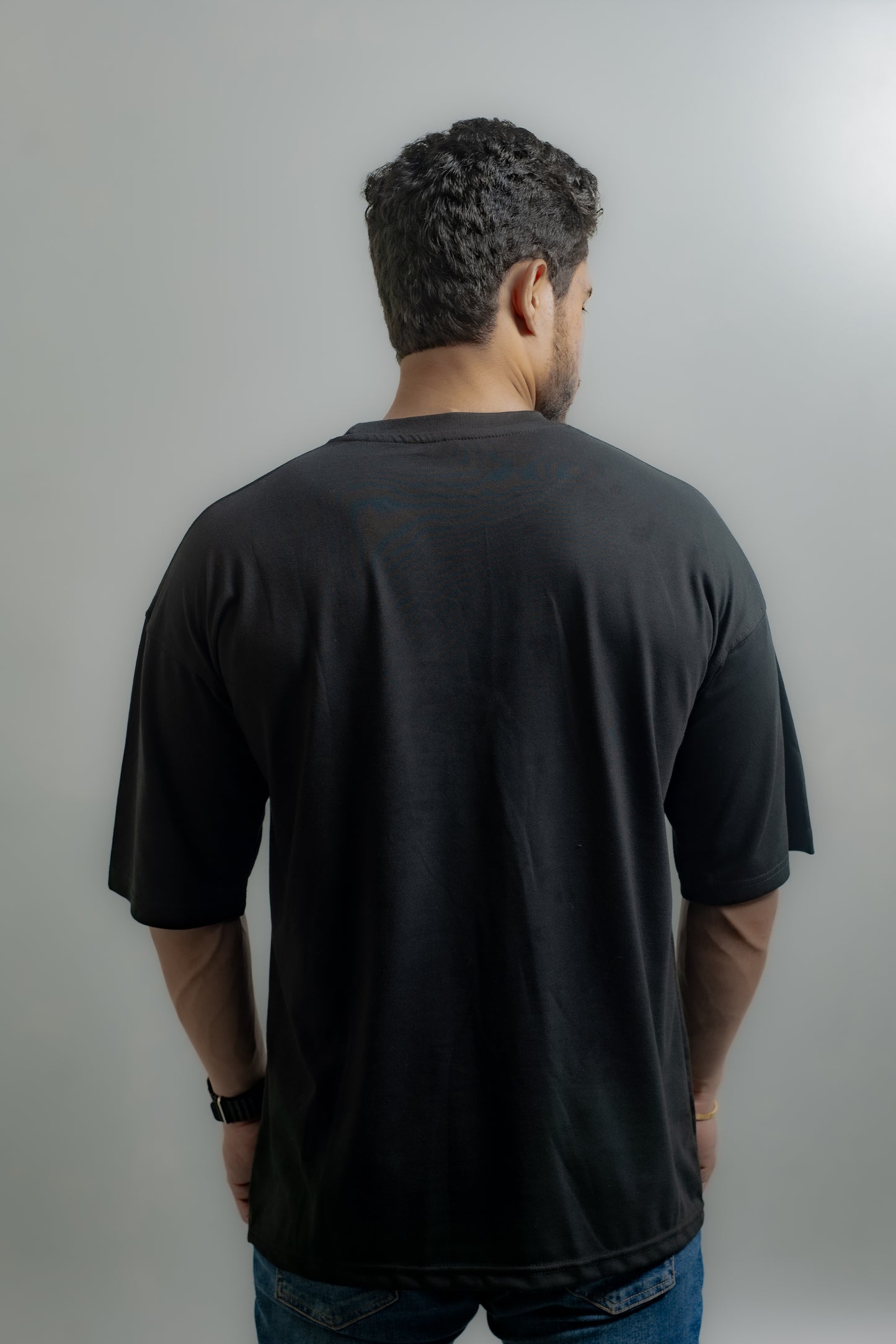 GRAPHIC OVERSIZED T-SHIRT