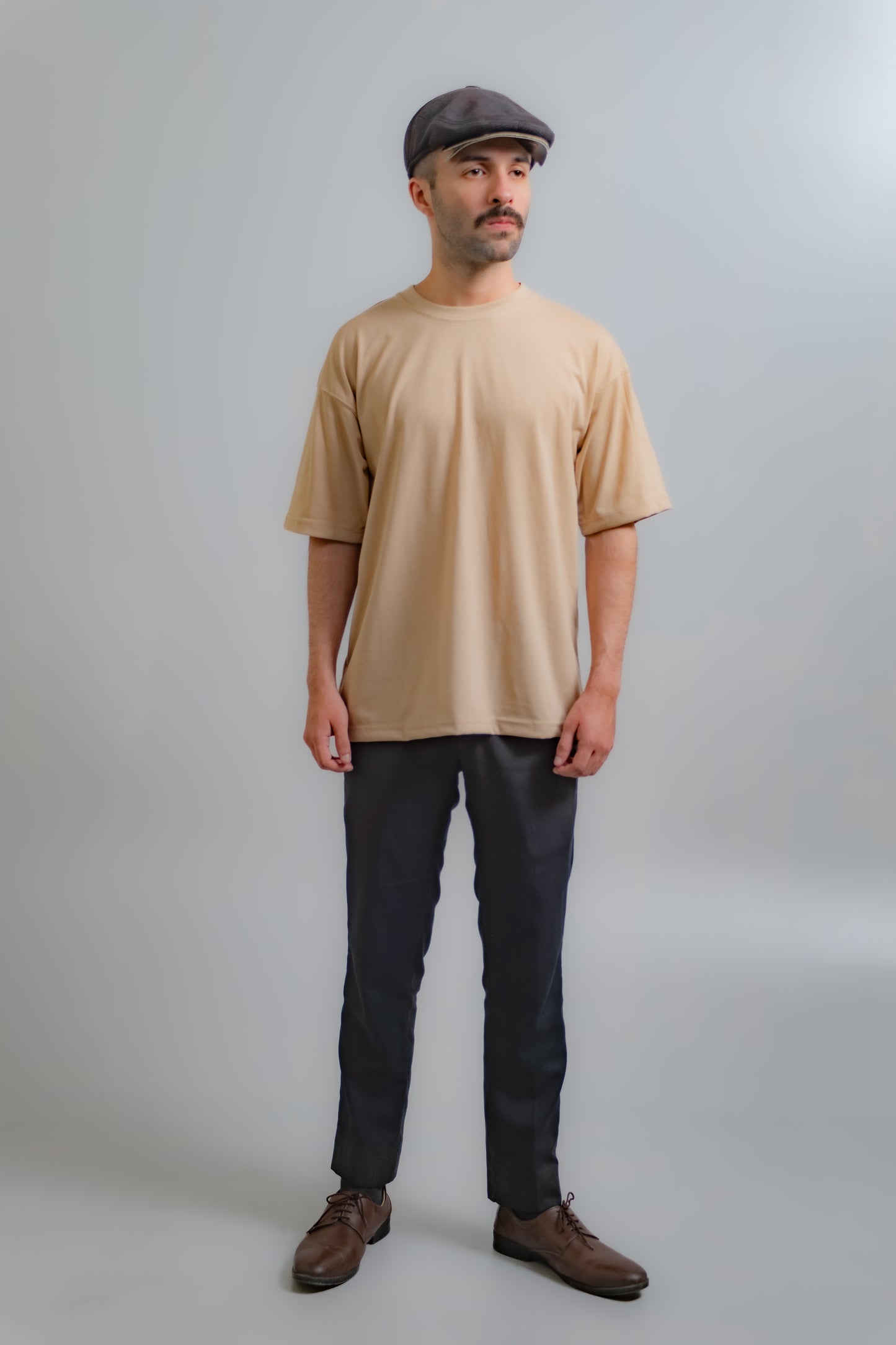 BASIC OVERSIZED T-SHIRT
