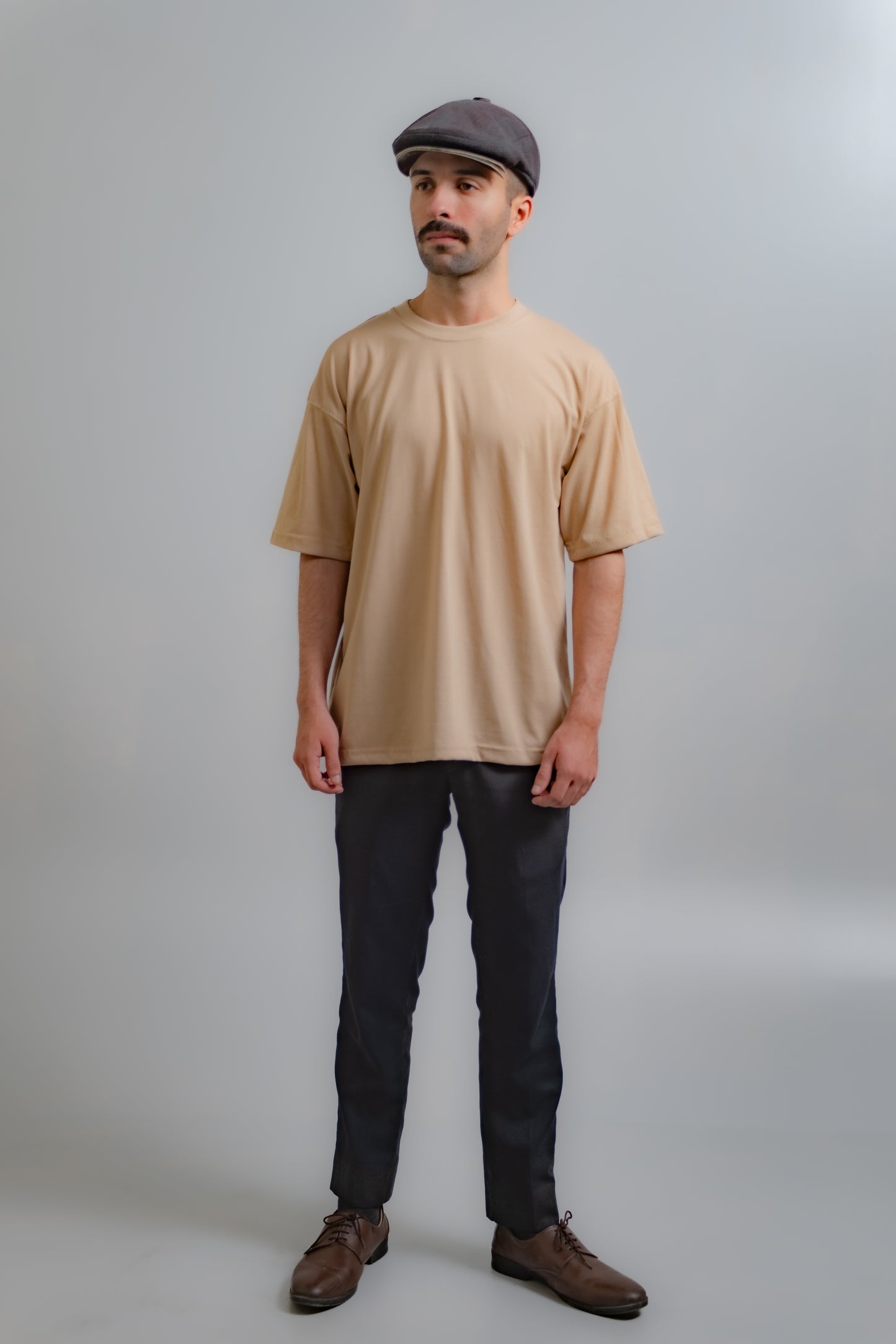 BASIC OVERSIZED T-SHIRT