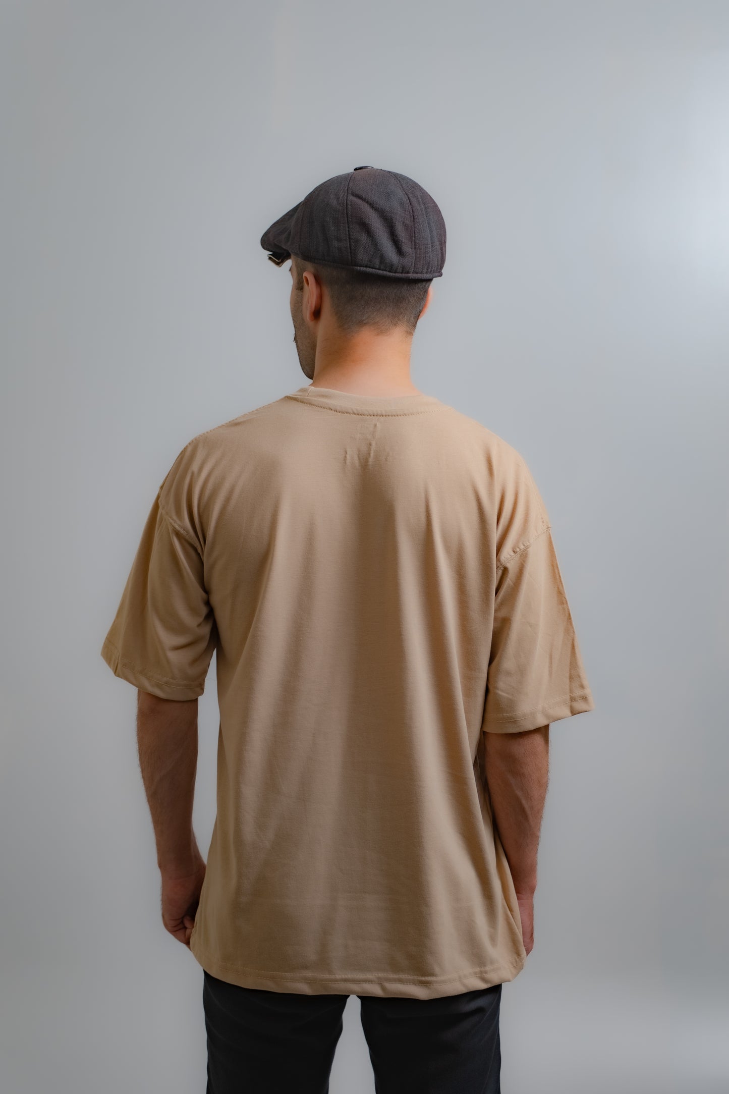 BASIC OVERSIZED T-SHIRT