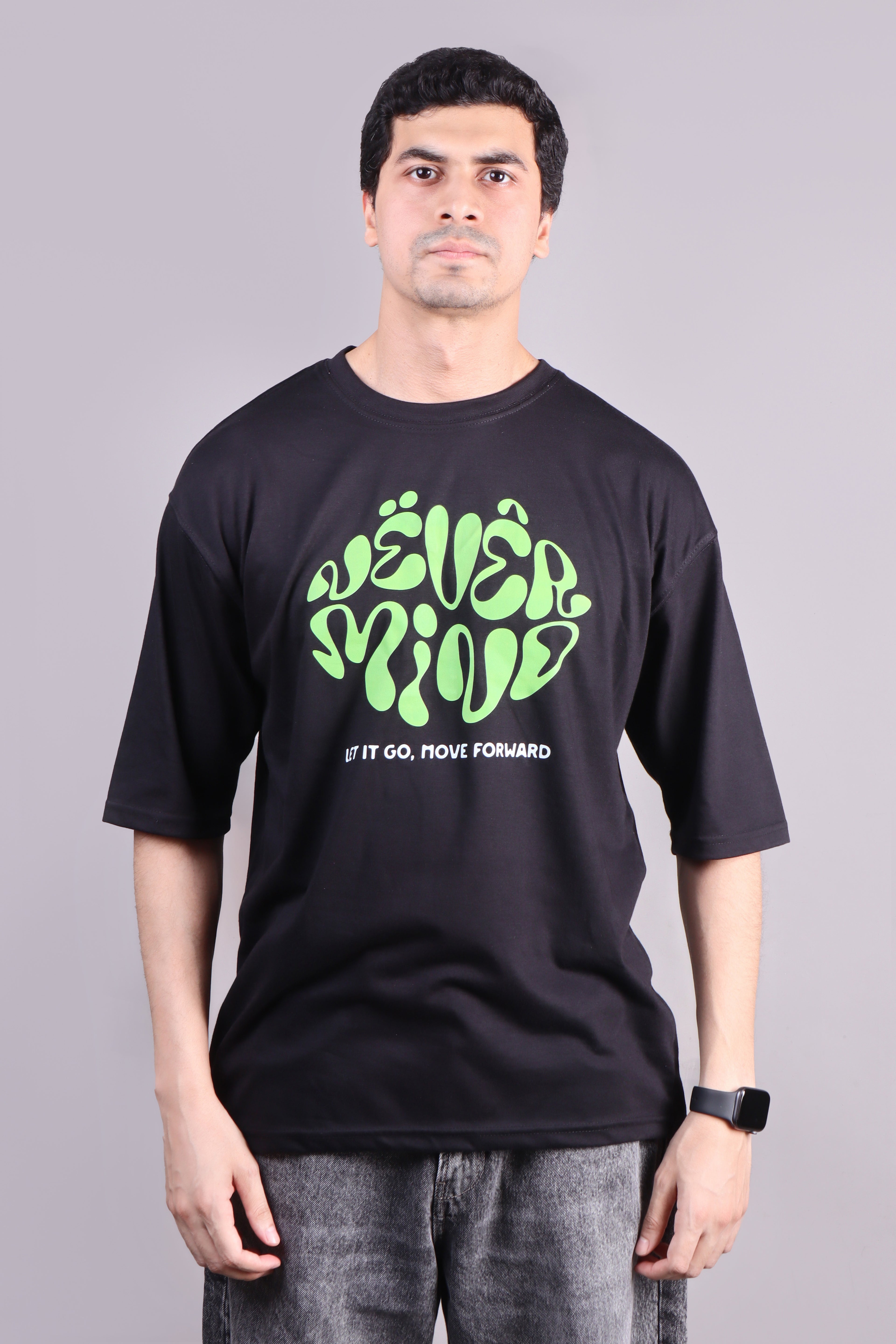 GRAPHIC OVERSIZED T-SHIRT