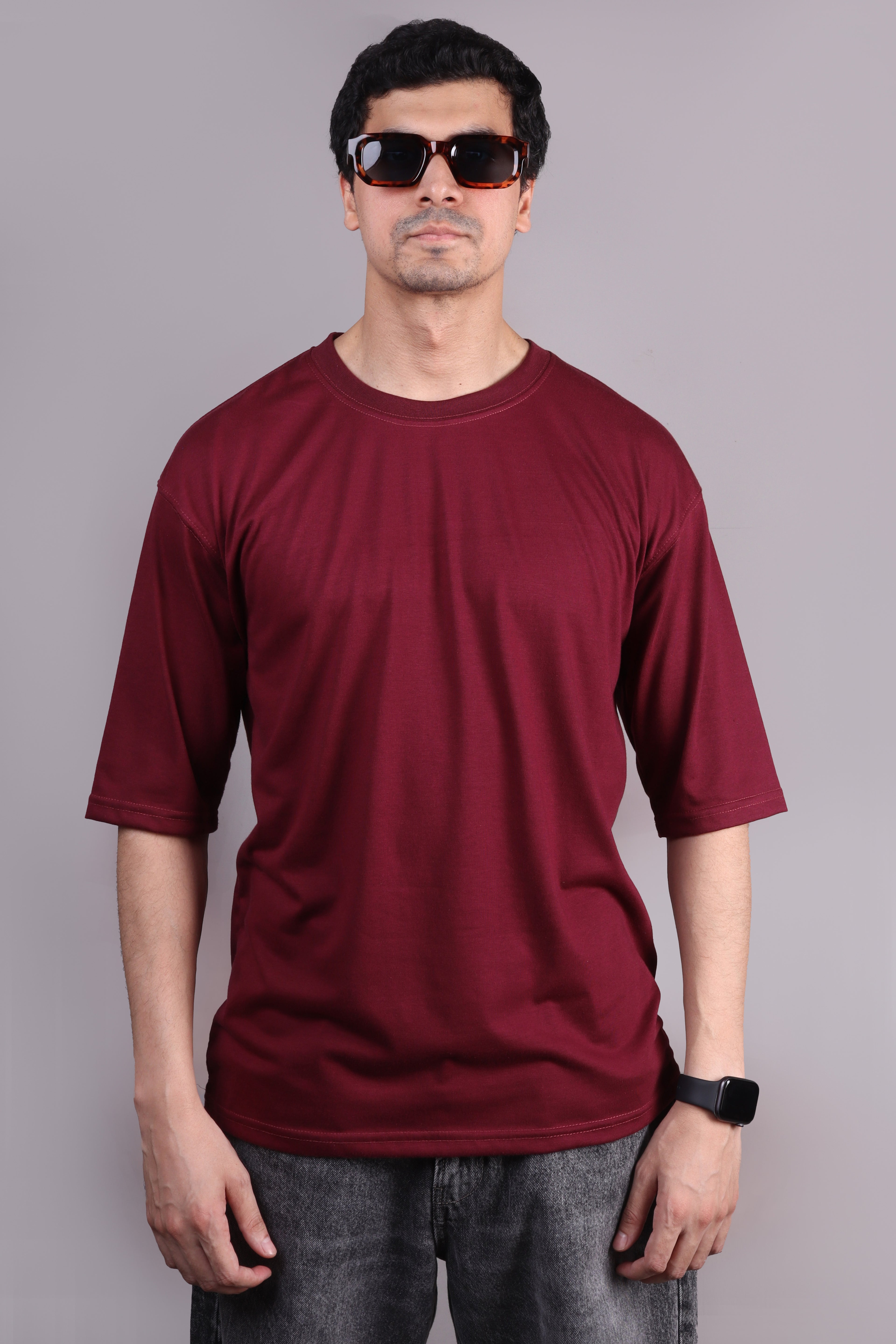 BASIC OVERSIZED T-SHIRT