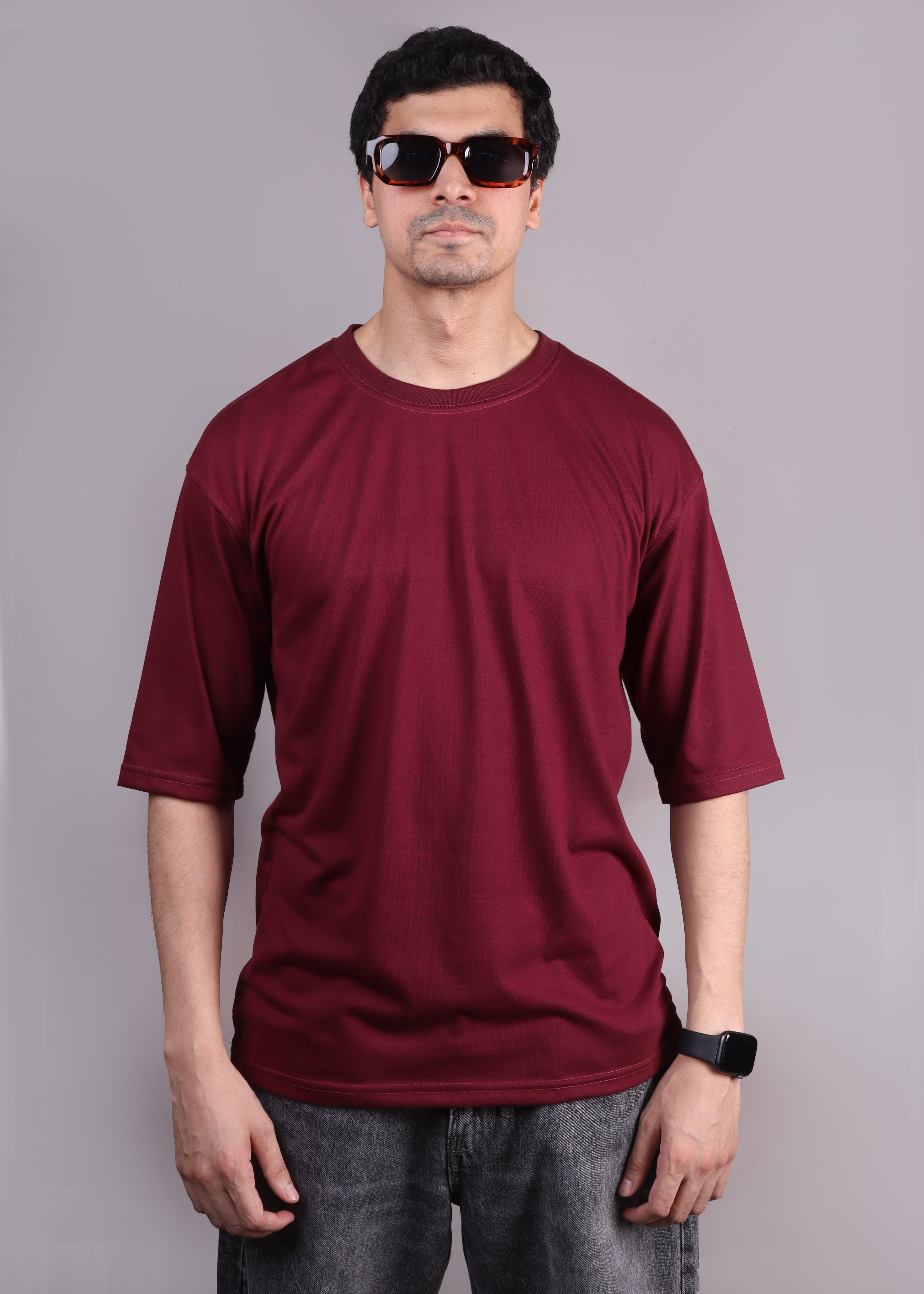 BASIC OVERSIZED T-SHIRT