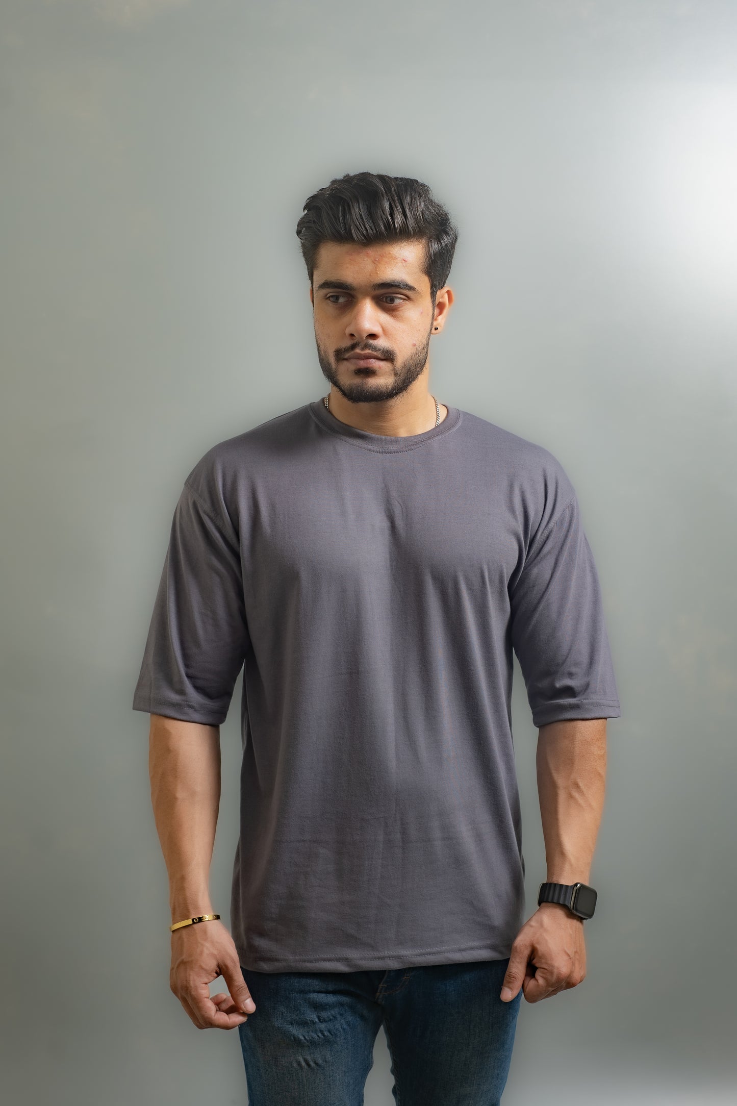 BASIC OVERSIZED T-SHIRT
