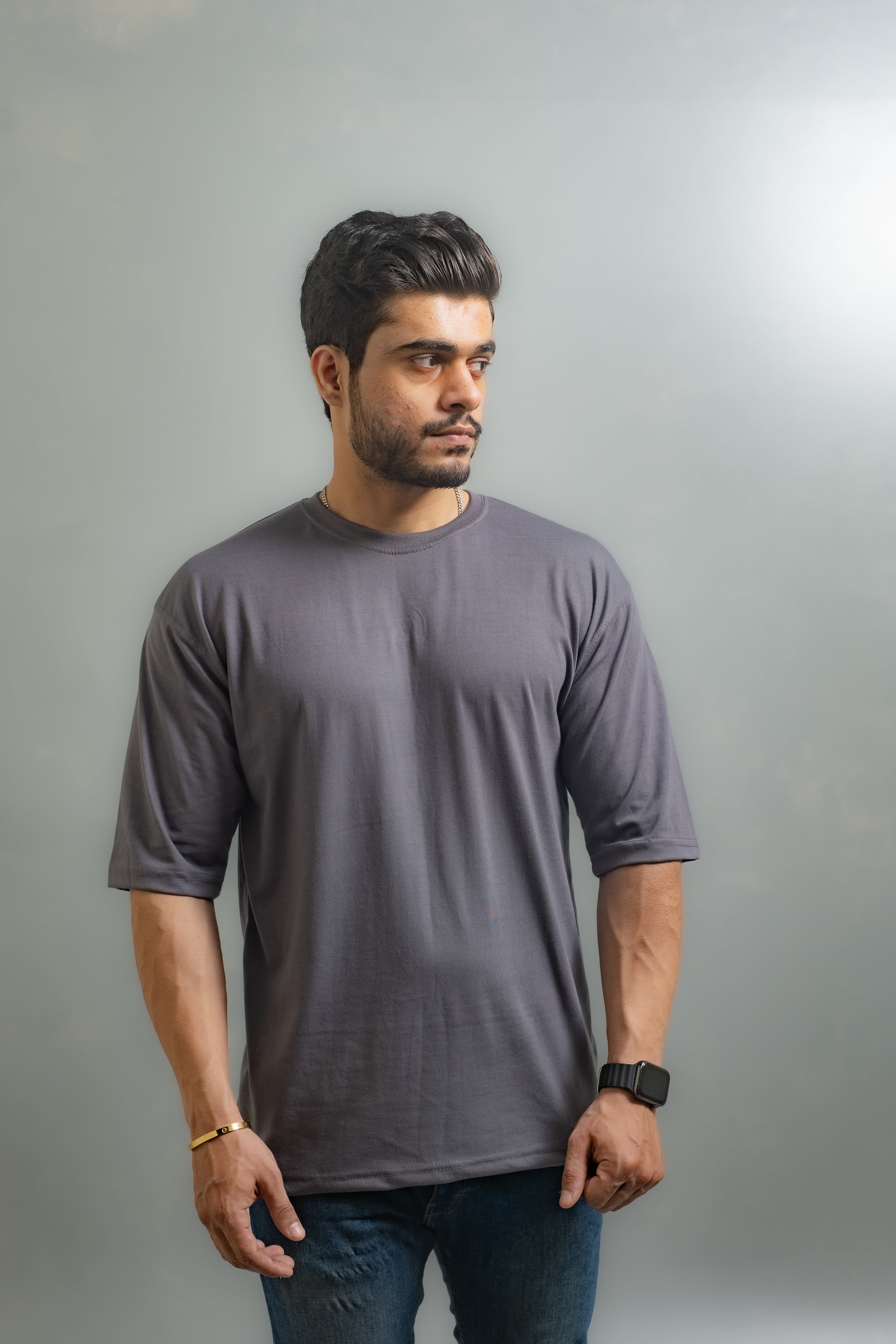 BASIC OVERSIZED T-SHIRT