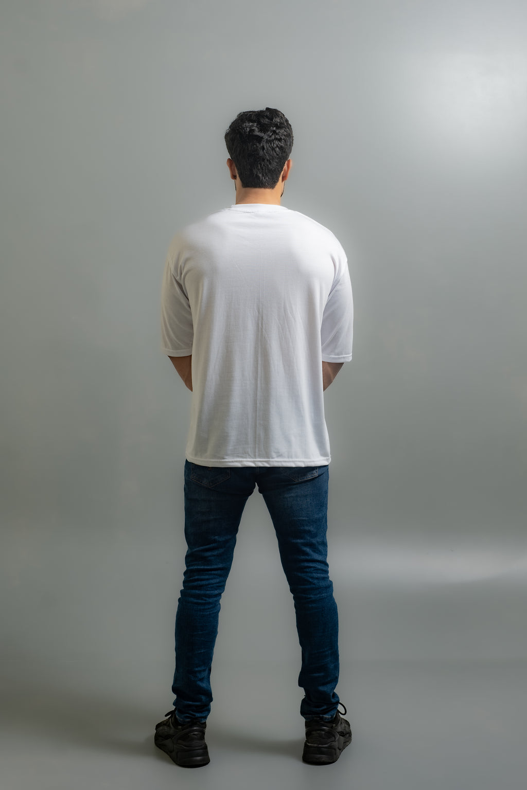 GRAPHIC OVERSIZED T-SHIRT (Manifest)