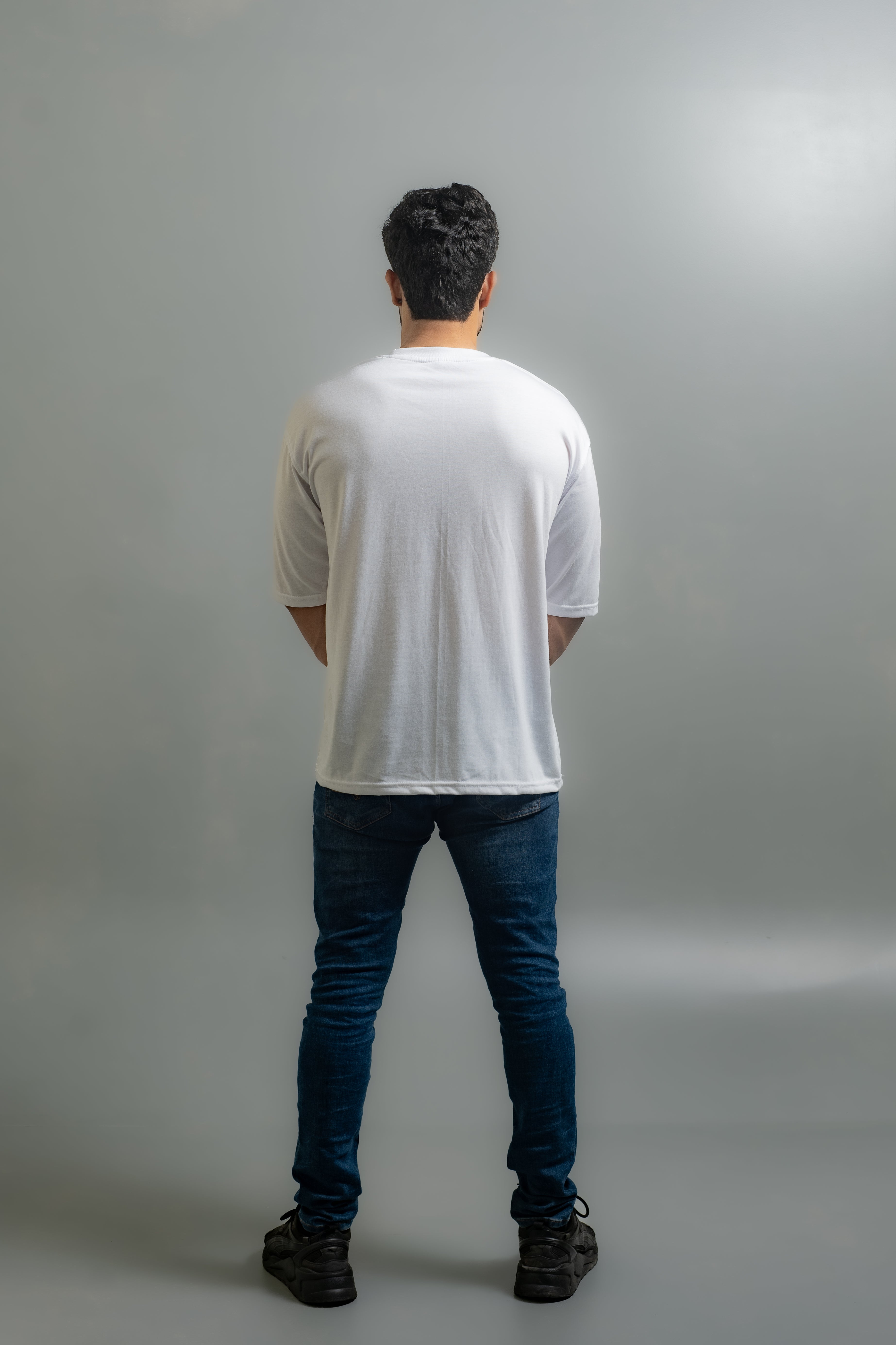 GRAPHIC OVERSIZED T-SHIRT (Manifest)