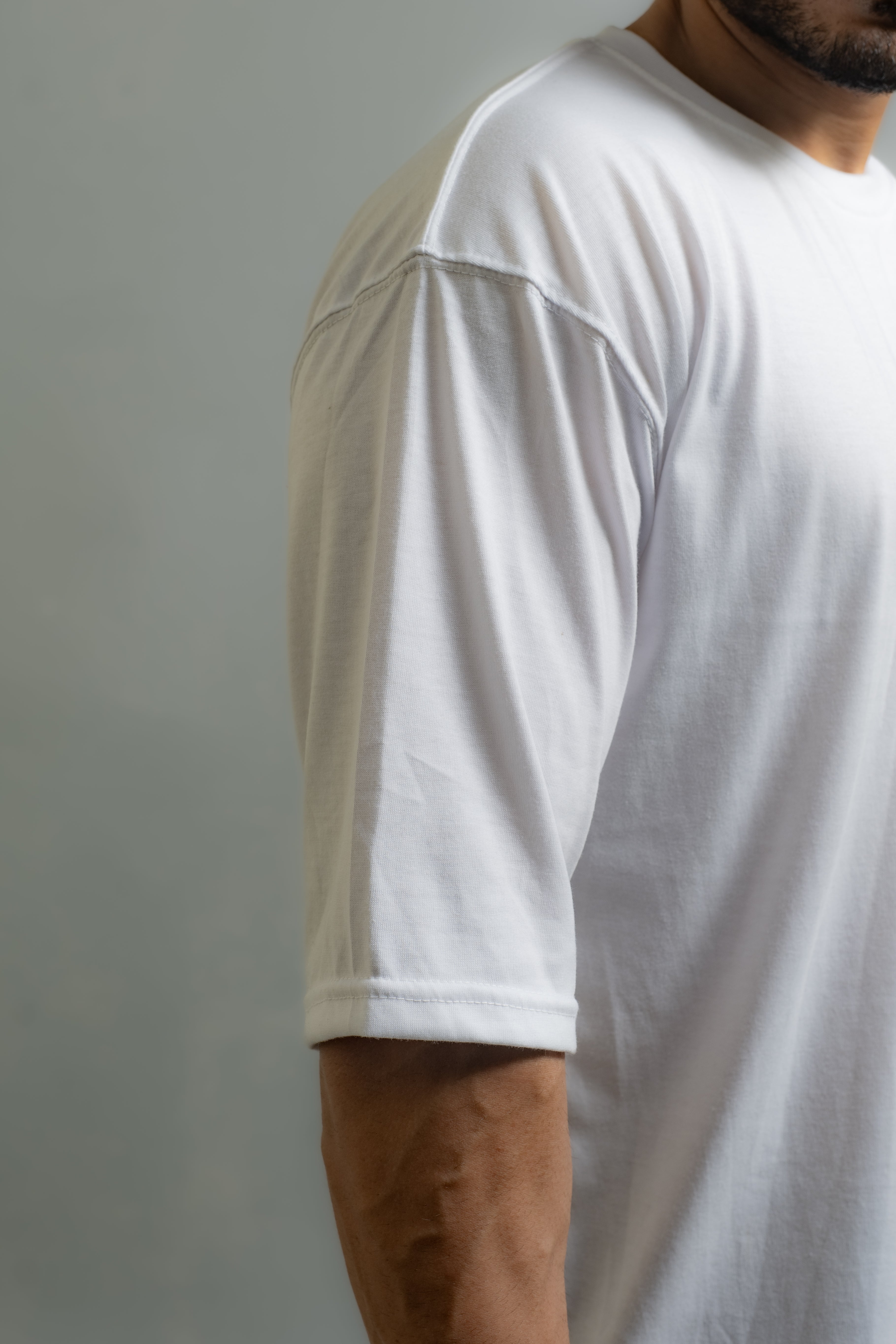 GRAPHIC OVERSIZED T-SHIRT (Manifest)