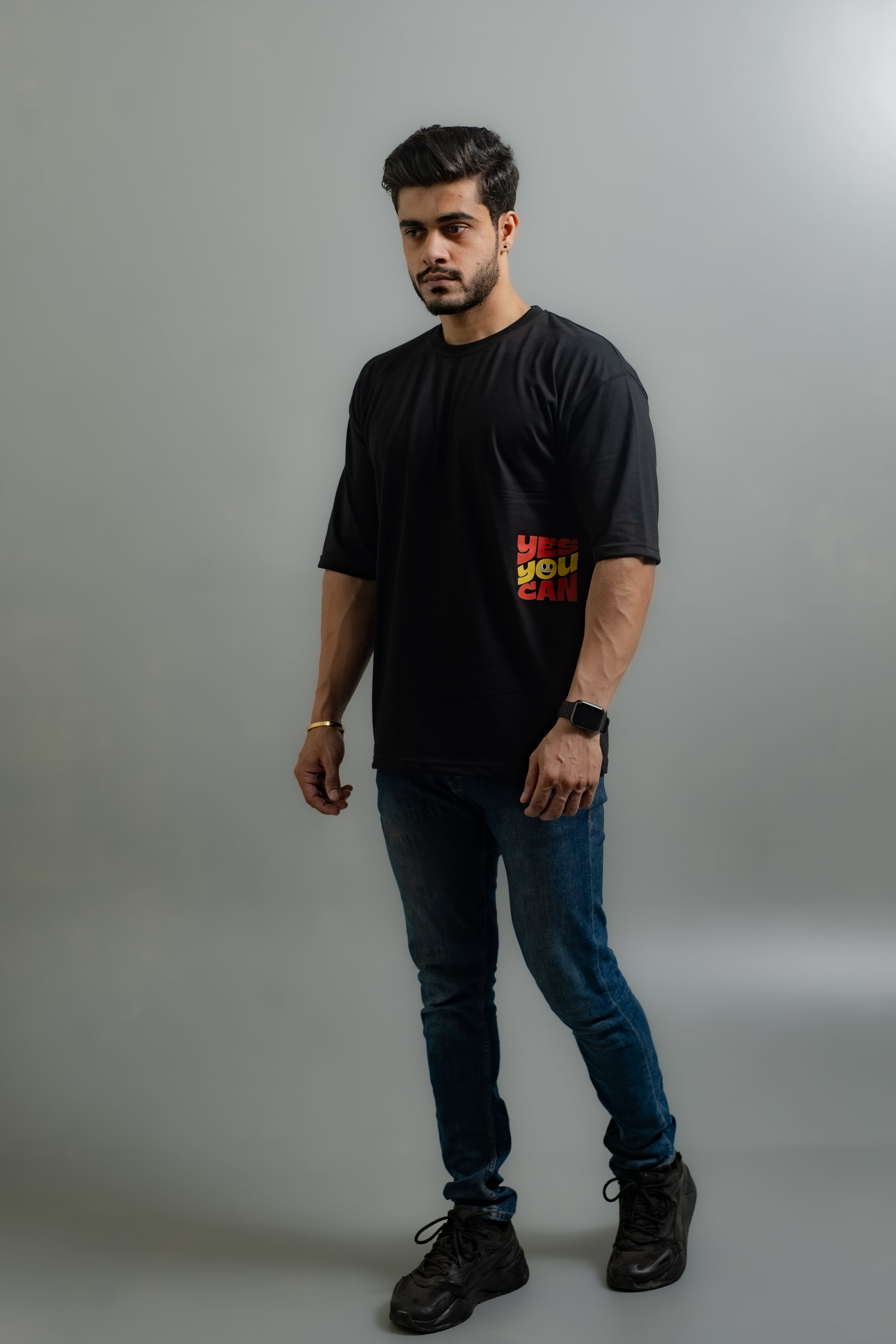 GRAPHIC OVERSIZED T-SHIRT