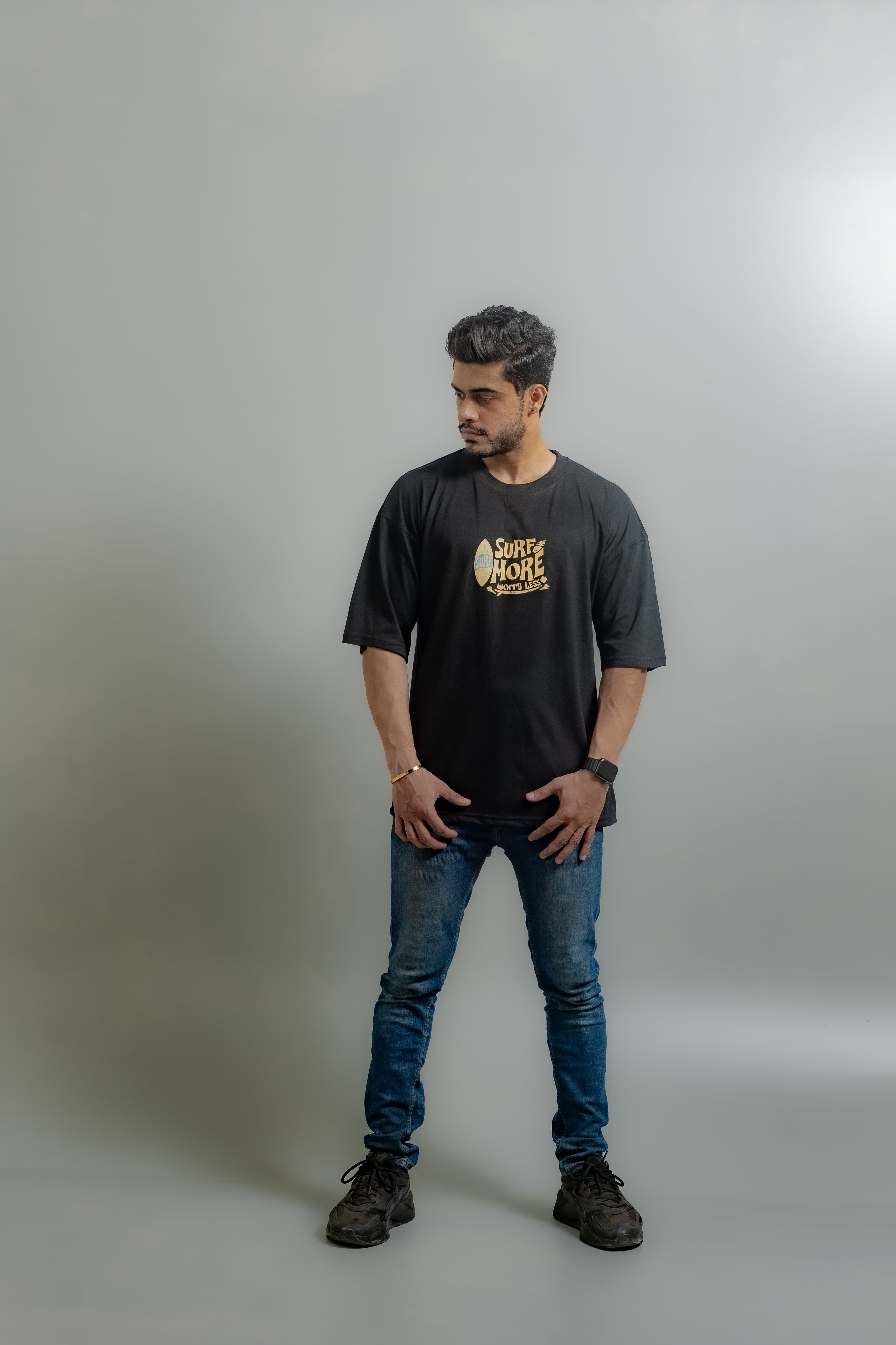 GRAPHIC OVERSIZED T-SHIRT (Surf More)