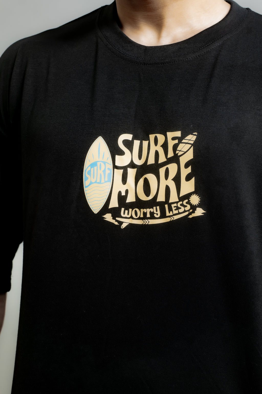 GRAPHIC OVERSIZED T-SHIRT (Surf More)