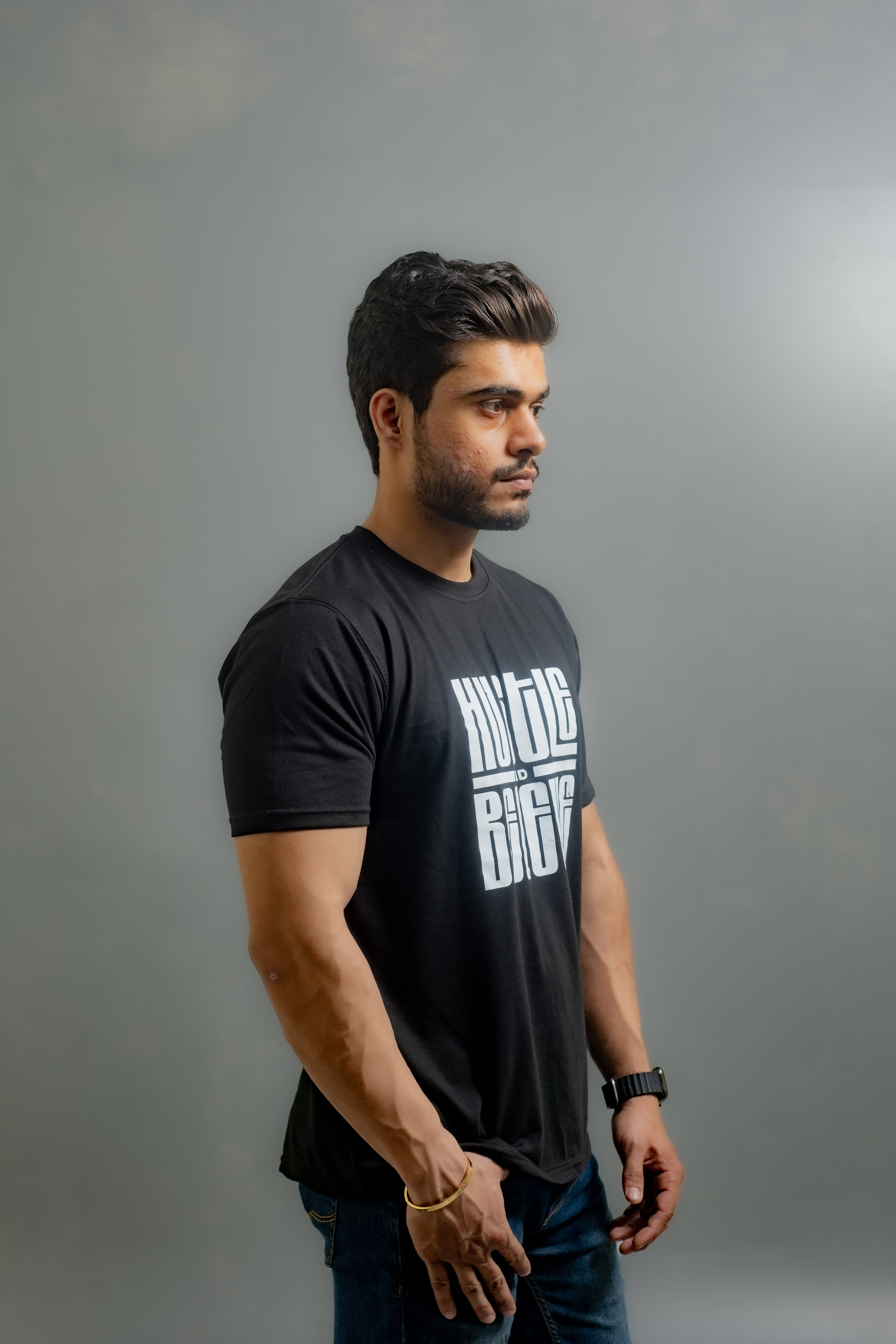 GRAPHIC REGULAR T-SHIRT (Hustle)