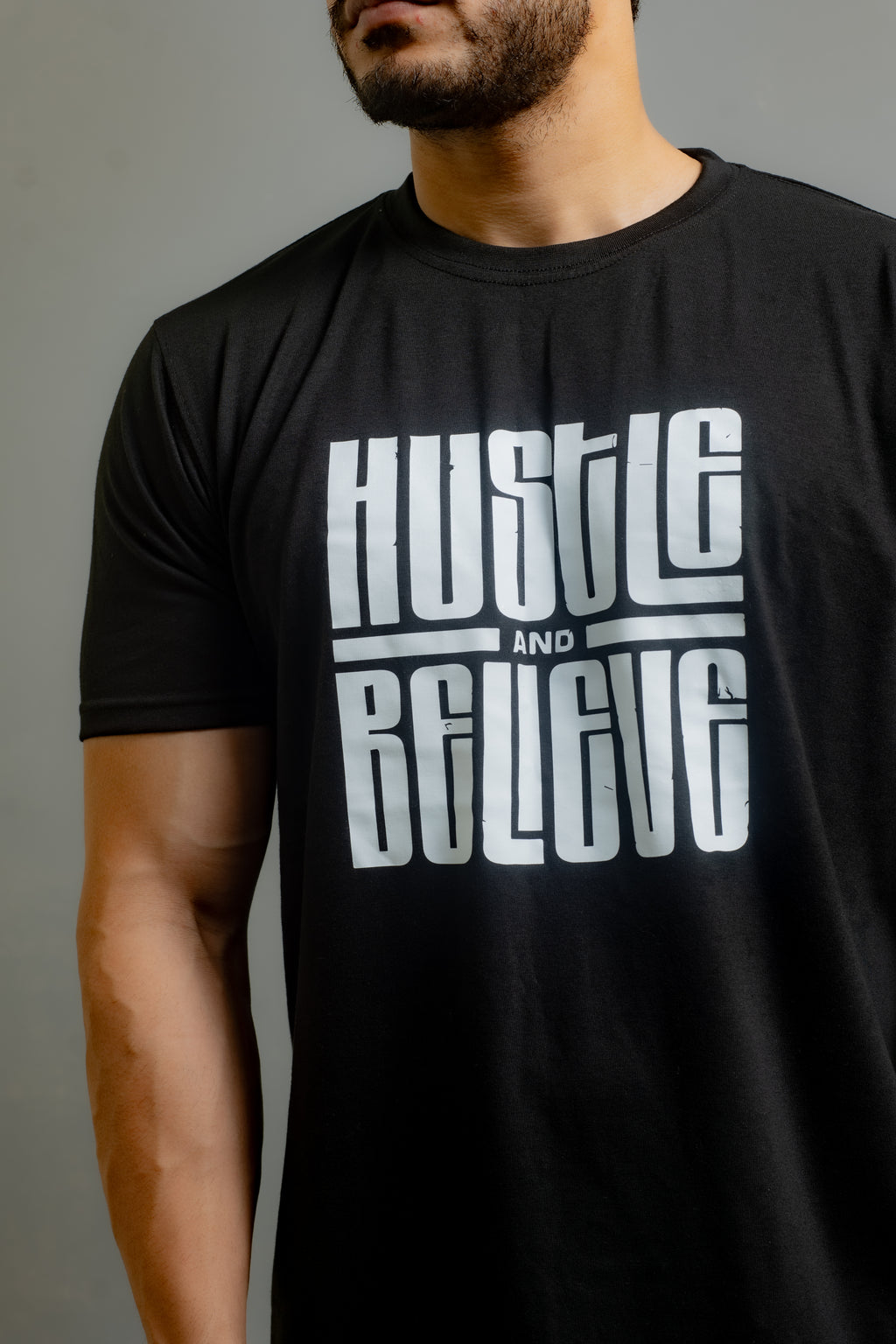 GRAPHIC REGULAR T-SHIRT (Hustle)