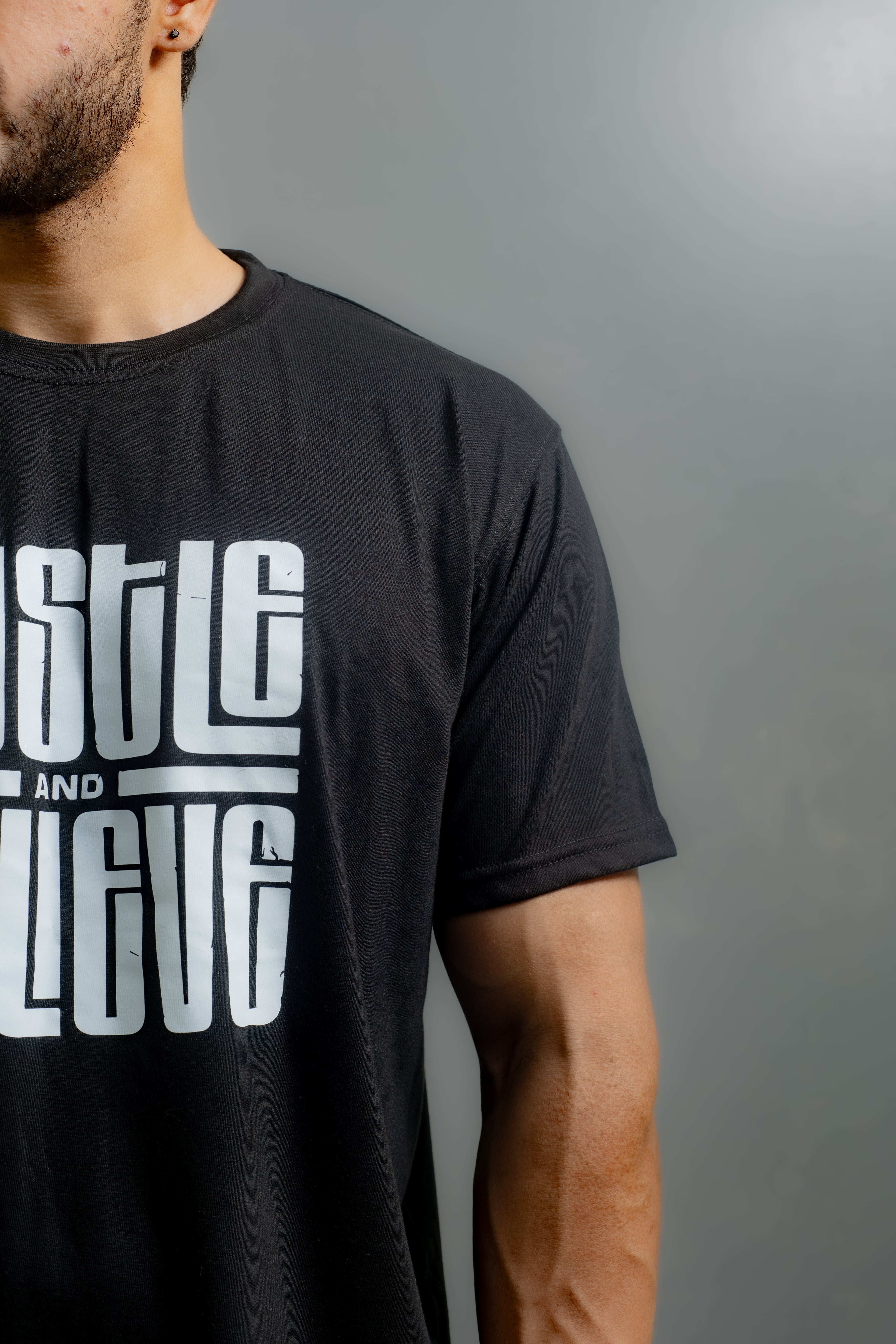 GRAPHIC REGULAR T-SHIRT (Hustle)