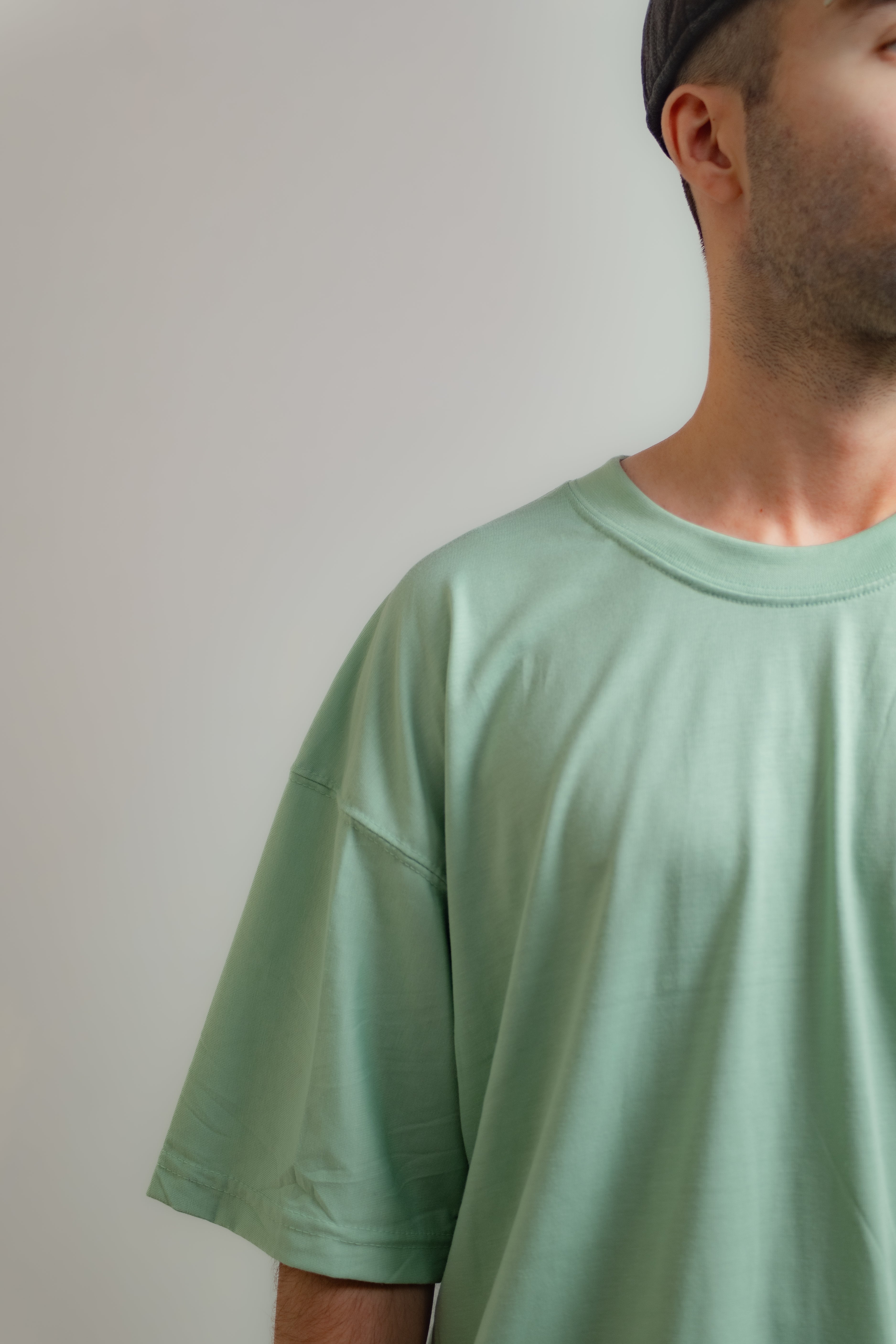 BASIC OVERSIZED T-SHIRT