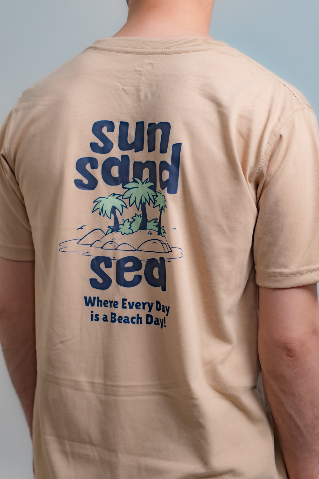 GRAPHIC REGULAR T-SHIRT (Sun Sand Sea)