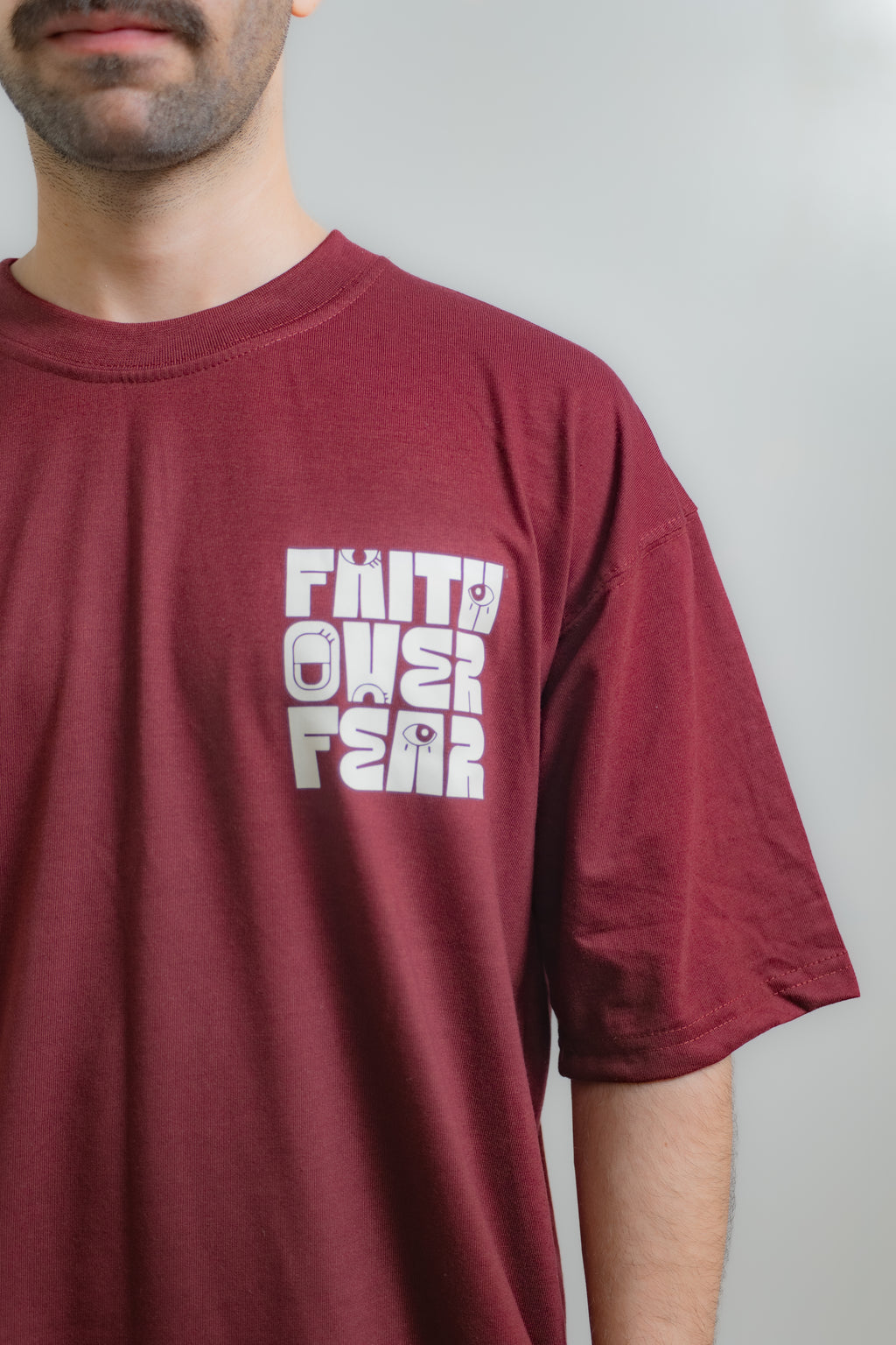 GRAPHIC OVERSIZED T-SHIRT (Faith Over Fear)