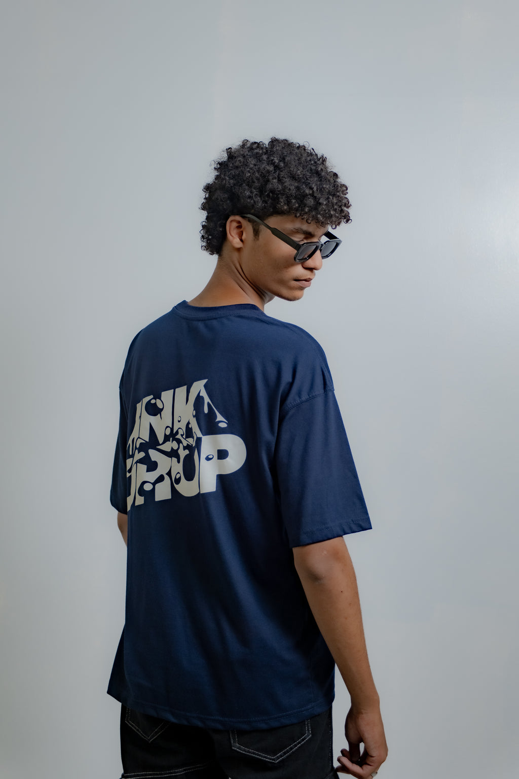 GRAPHIC OVERSIZED T-SHIRT (Ink Drop)