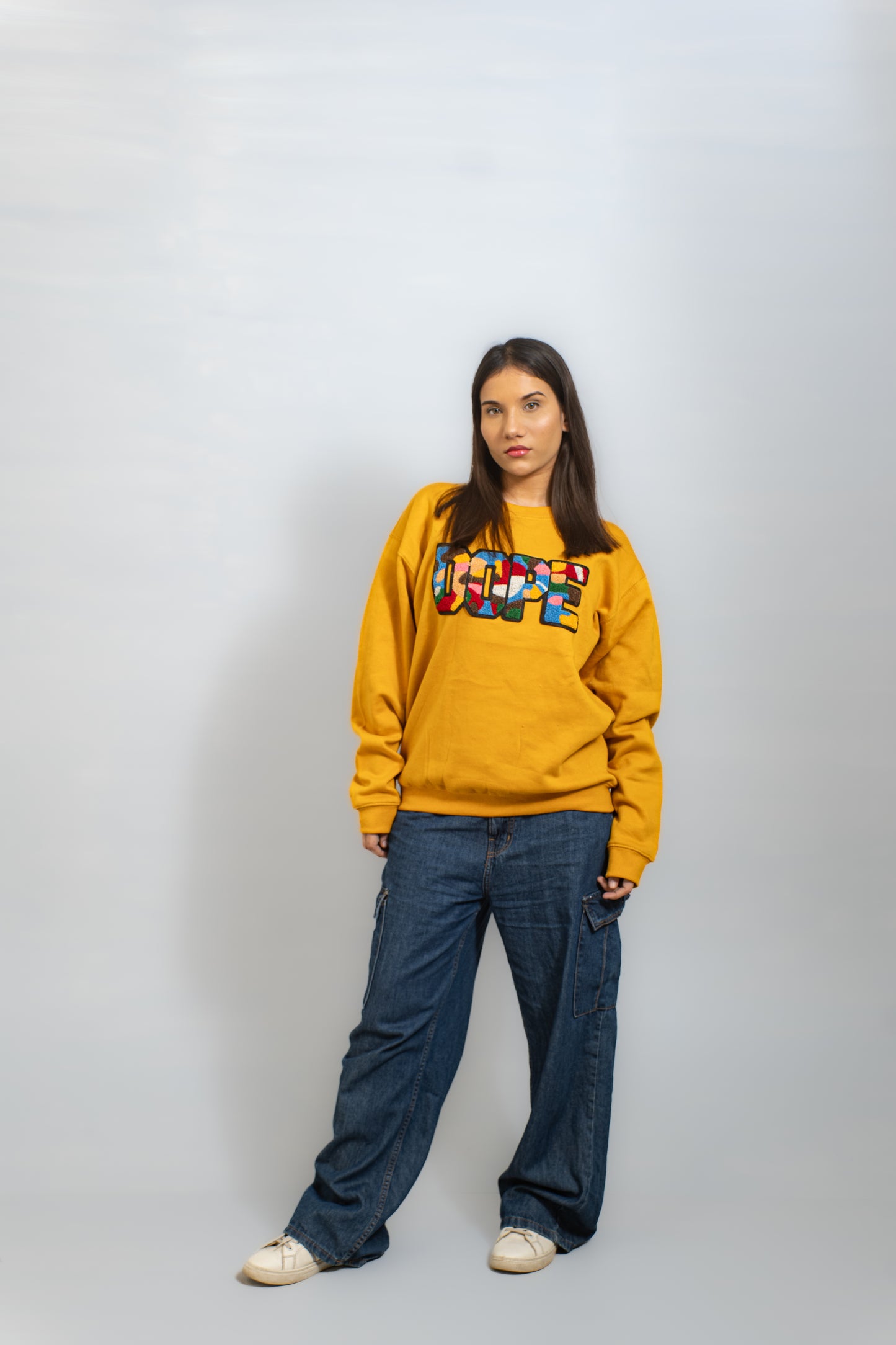 EMBROIDERED DOPE SWEATSHIRT