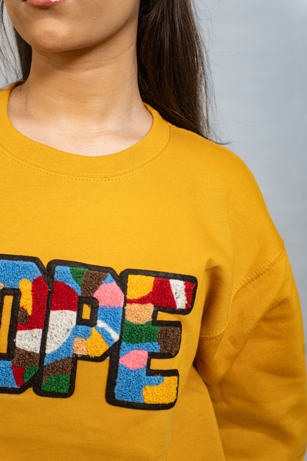 EMBROIDERED DOPE SWEATSHIRT