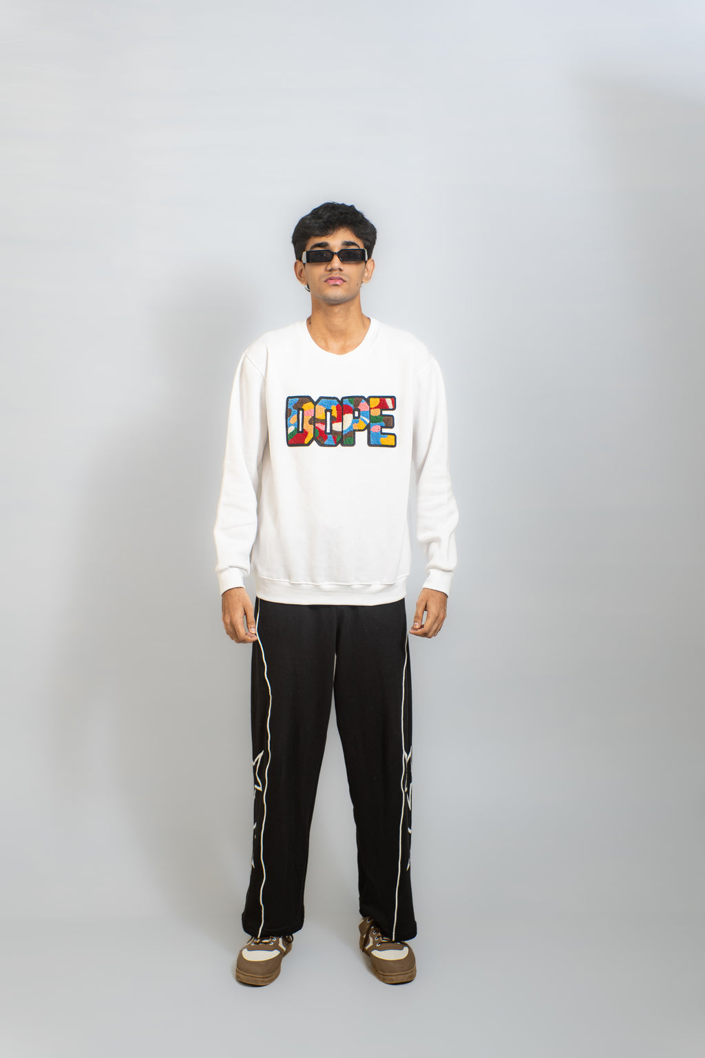 EMBROIDERED DOPE SWEATSHIRT