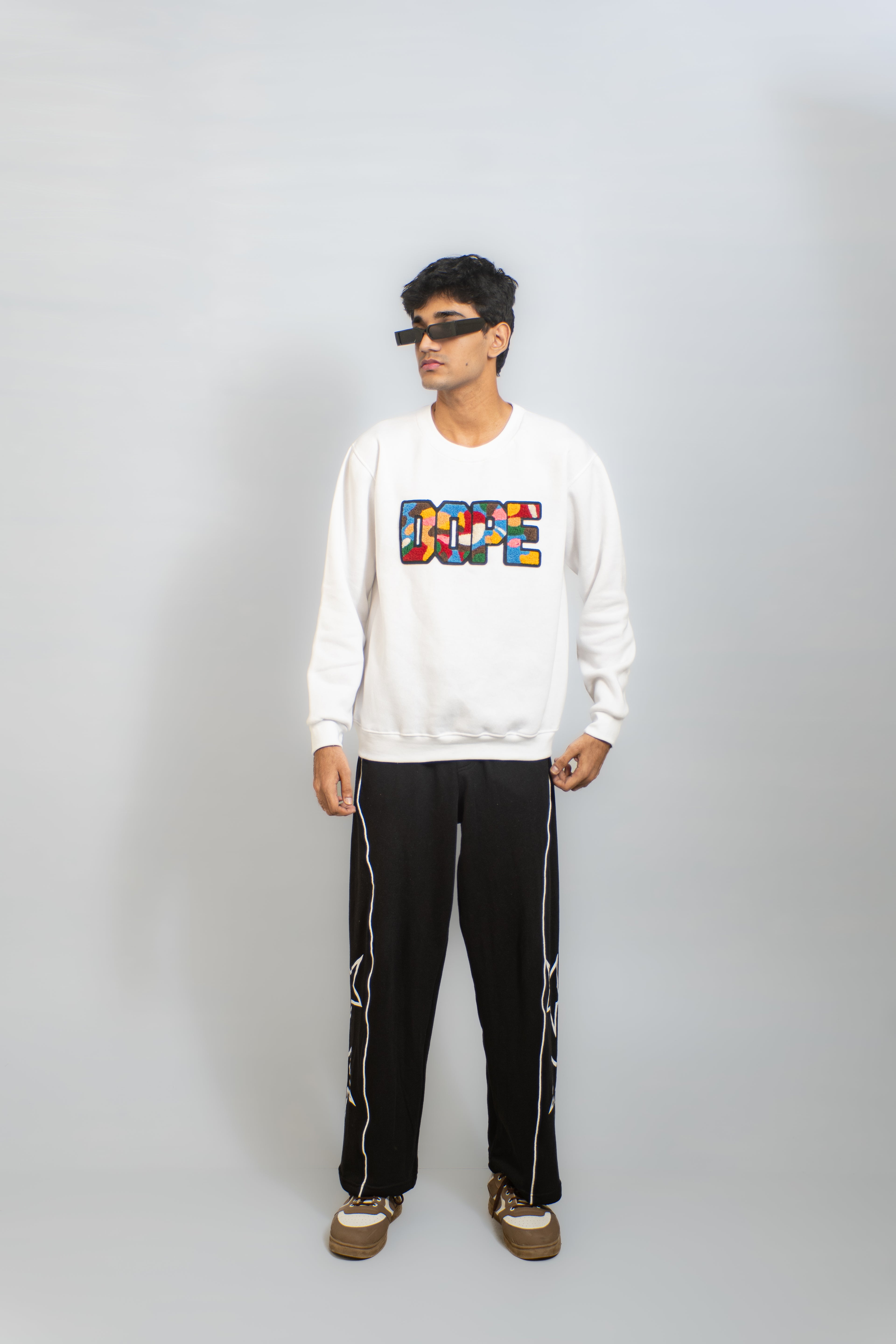 EMBROIDERED DOPE SWEATSHIRT