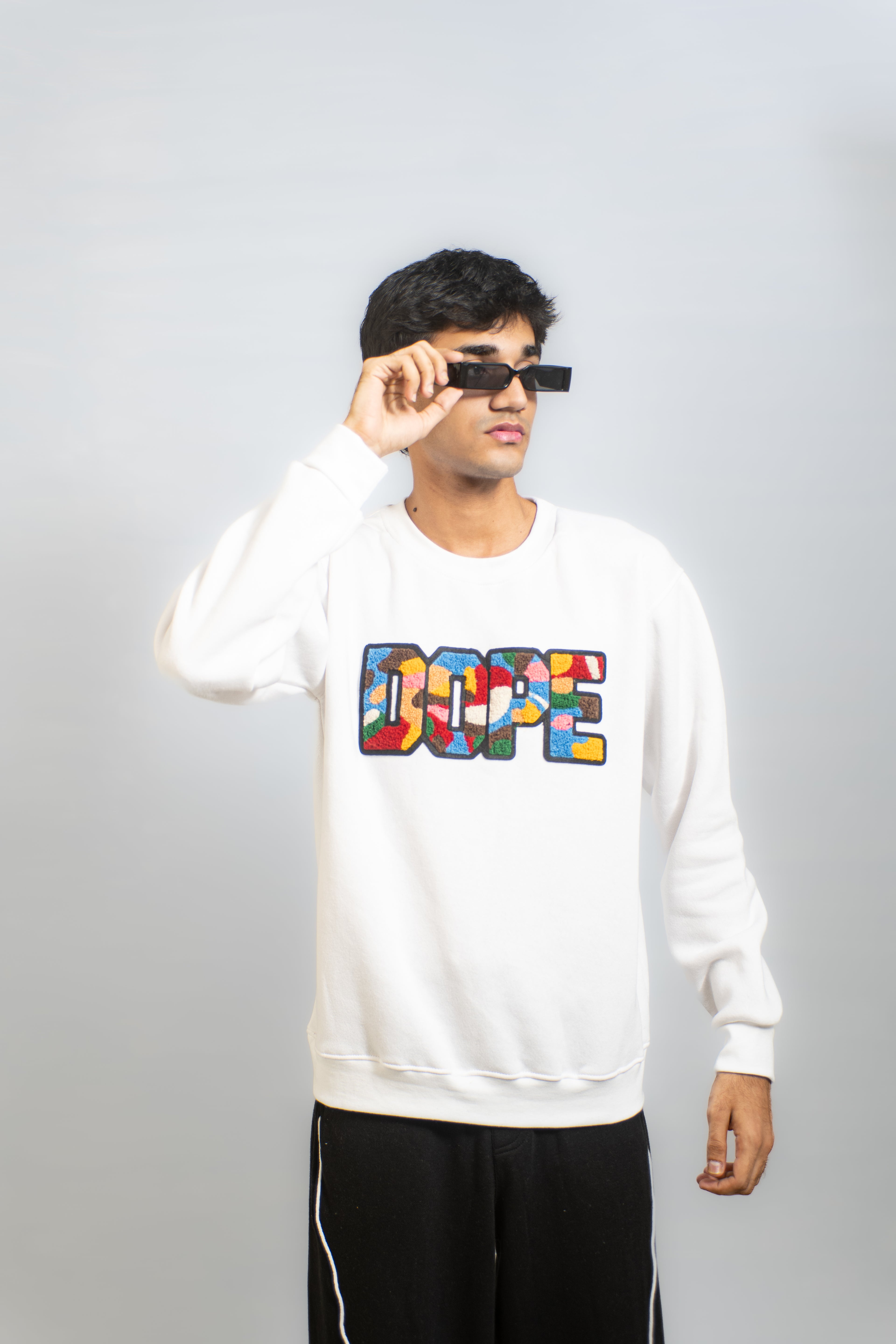 EMBROIDERED DOPE SWEATSHIRT