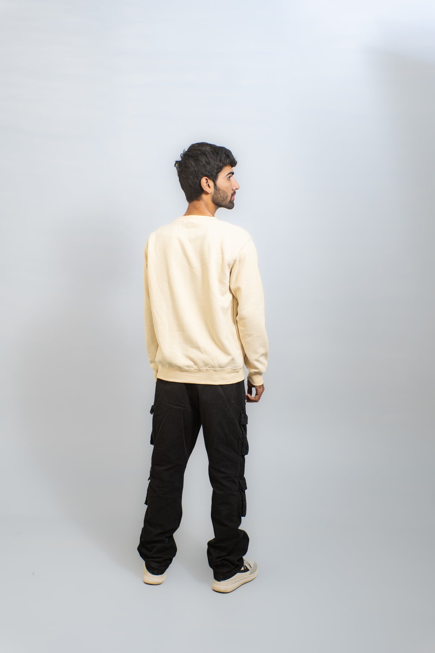 EMBROIDERED WHOOF SWEATSHIRT