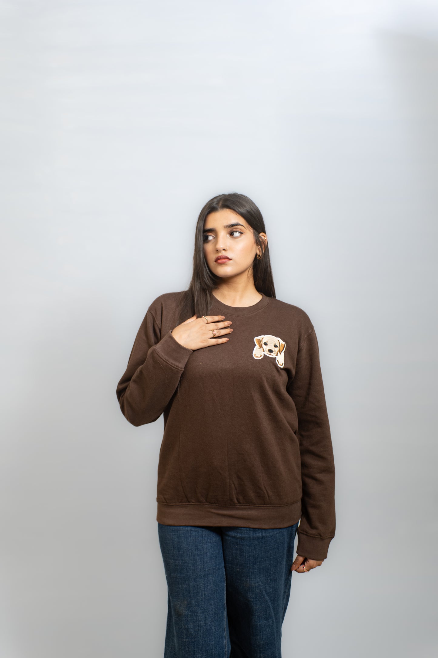 EMBROIDERED WHOOF SWEATSHIRT