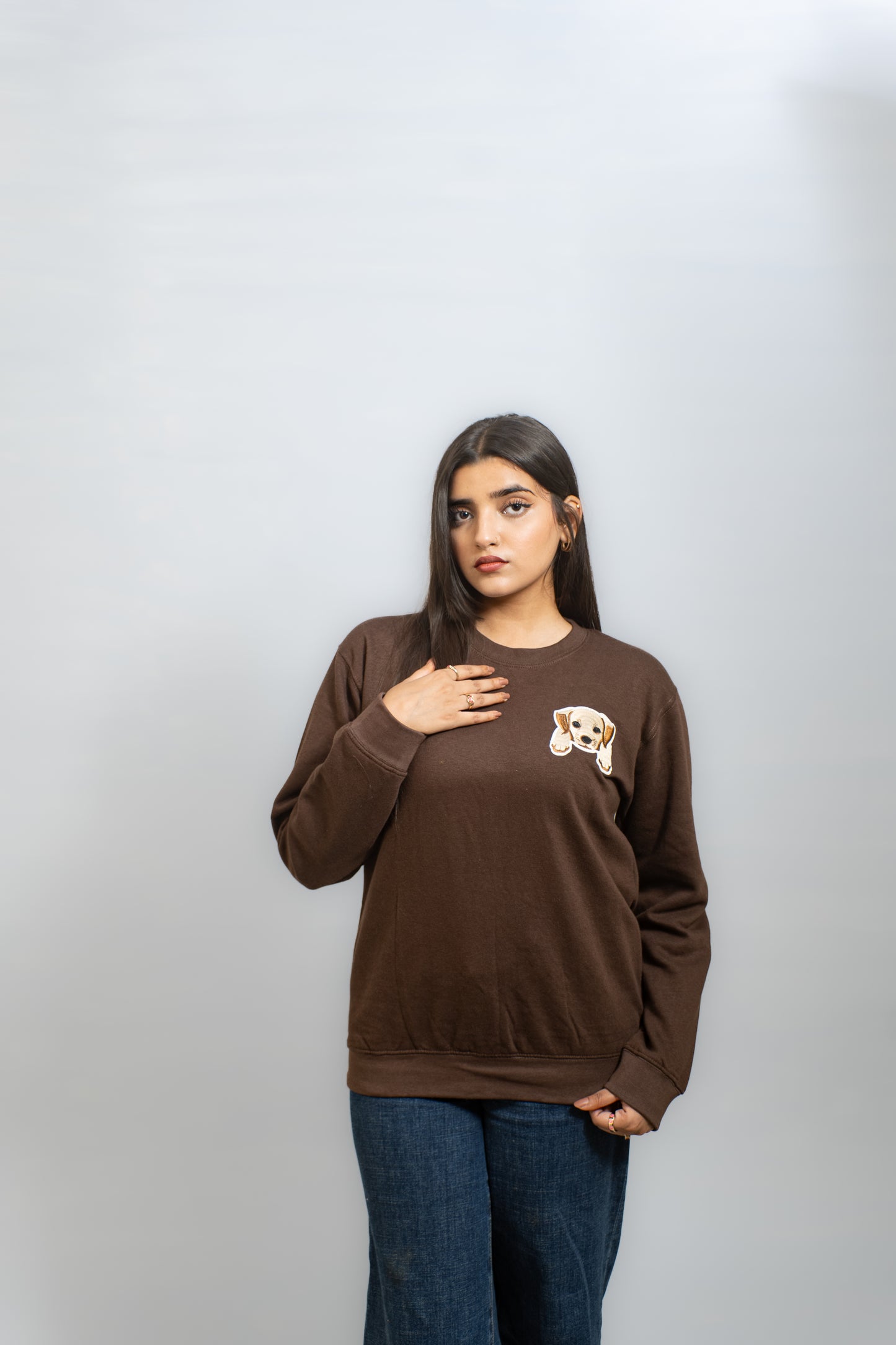 EMBROIDERED WHOOF SWEATSHIRT