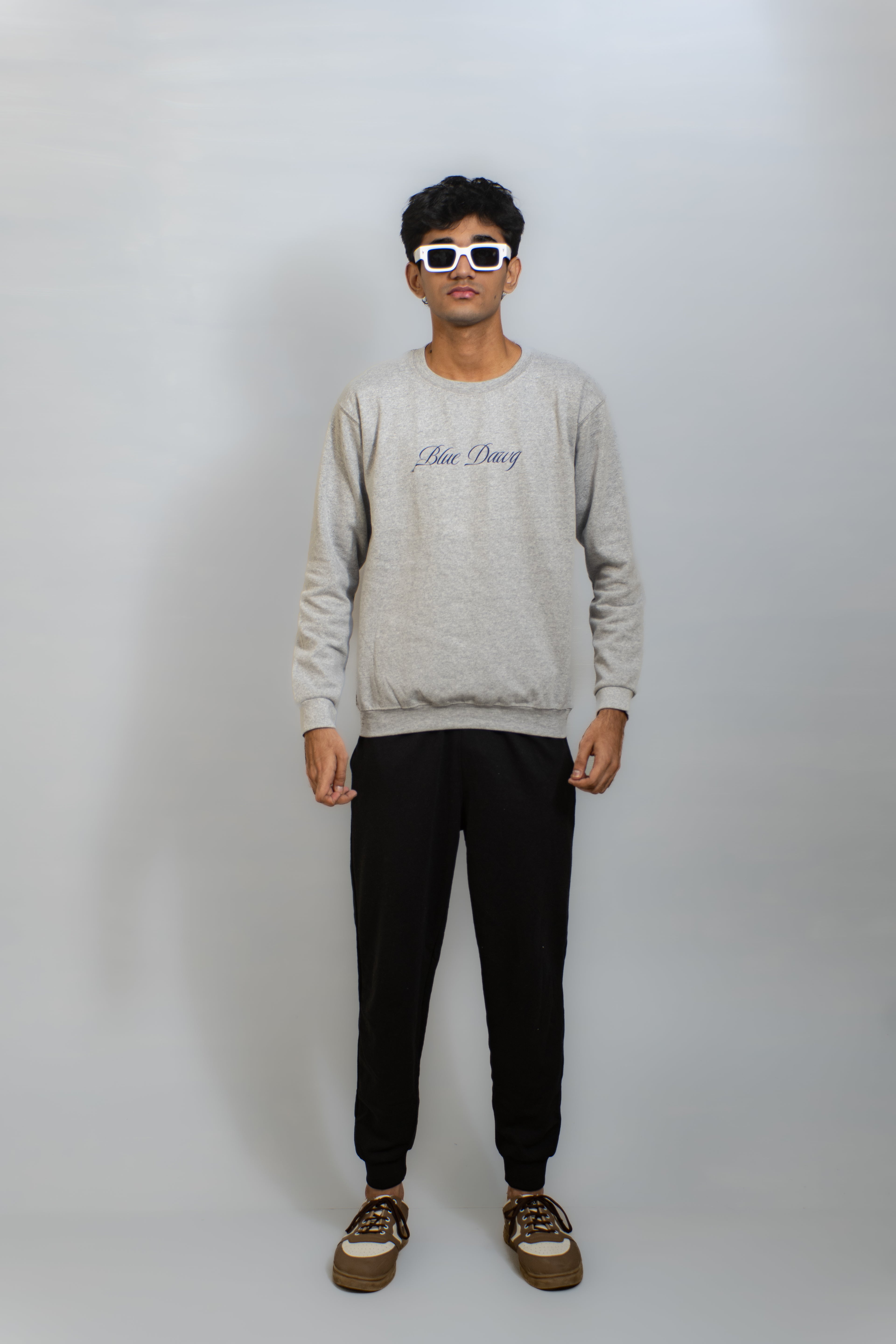 SIGNATURE SWEATSHIRT