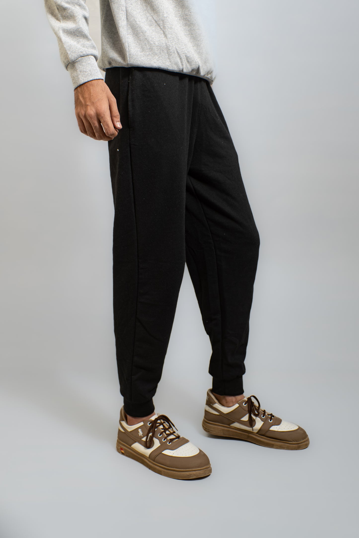 SIGNATURE SWEATSHIRT