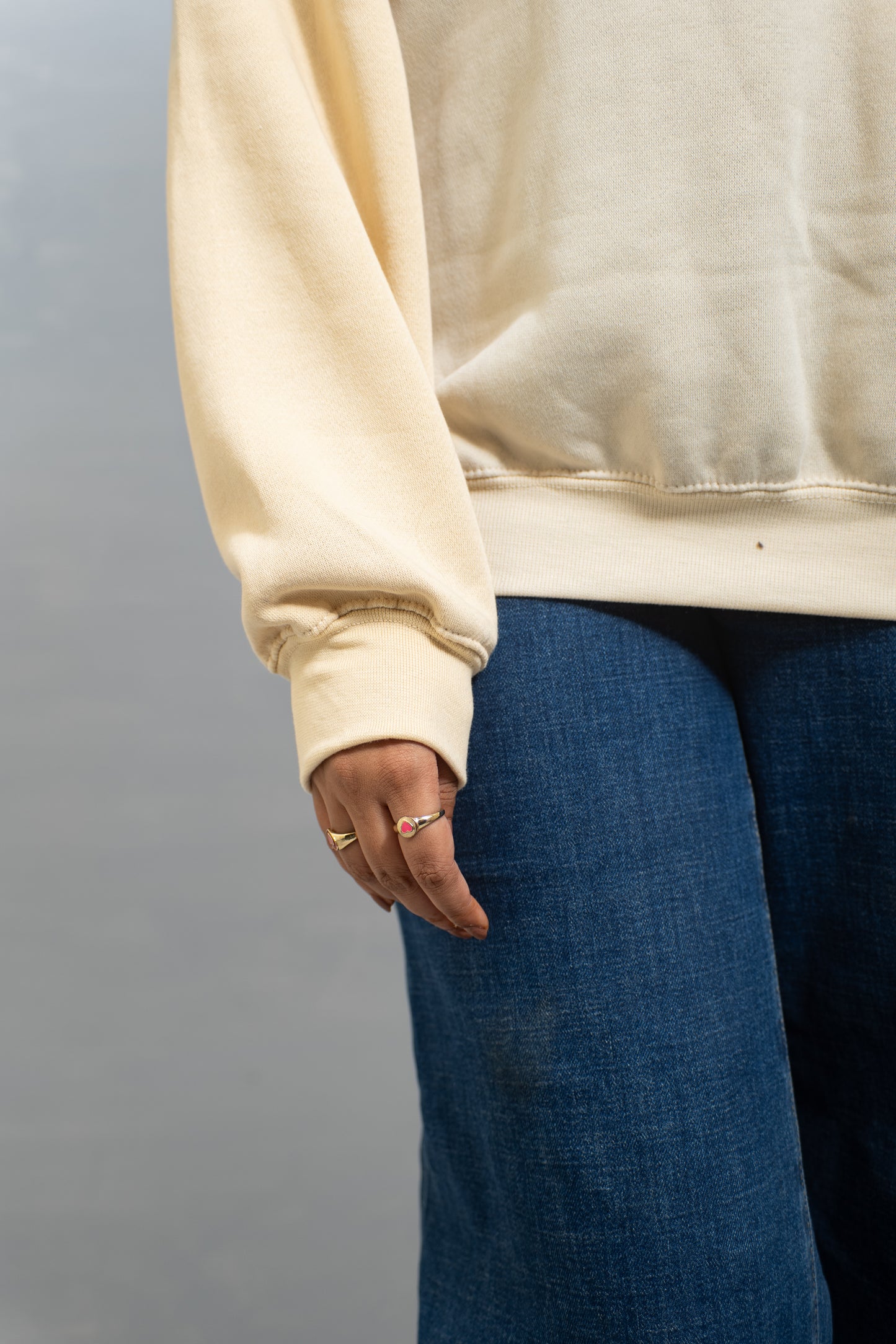 SIGNATURE SWEATSHIRT