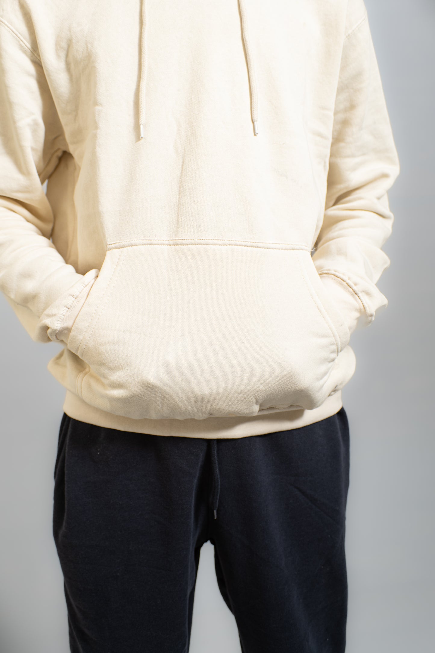 BASIC HOODIE