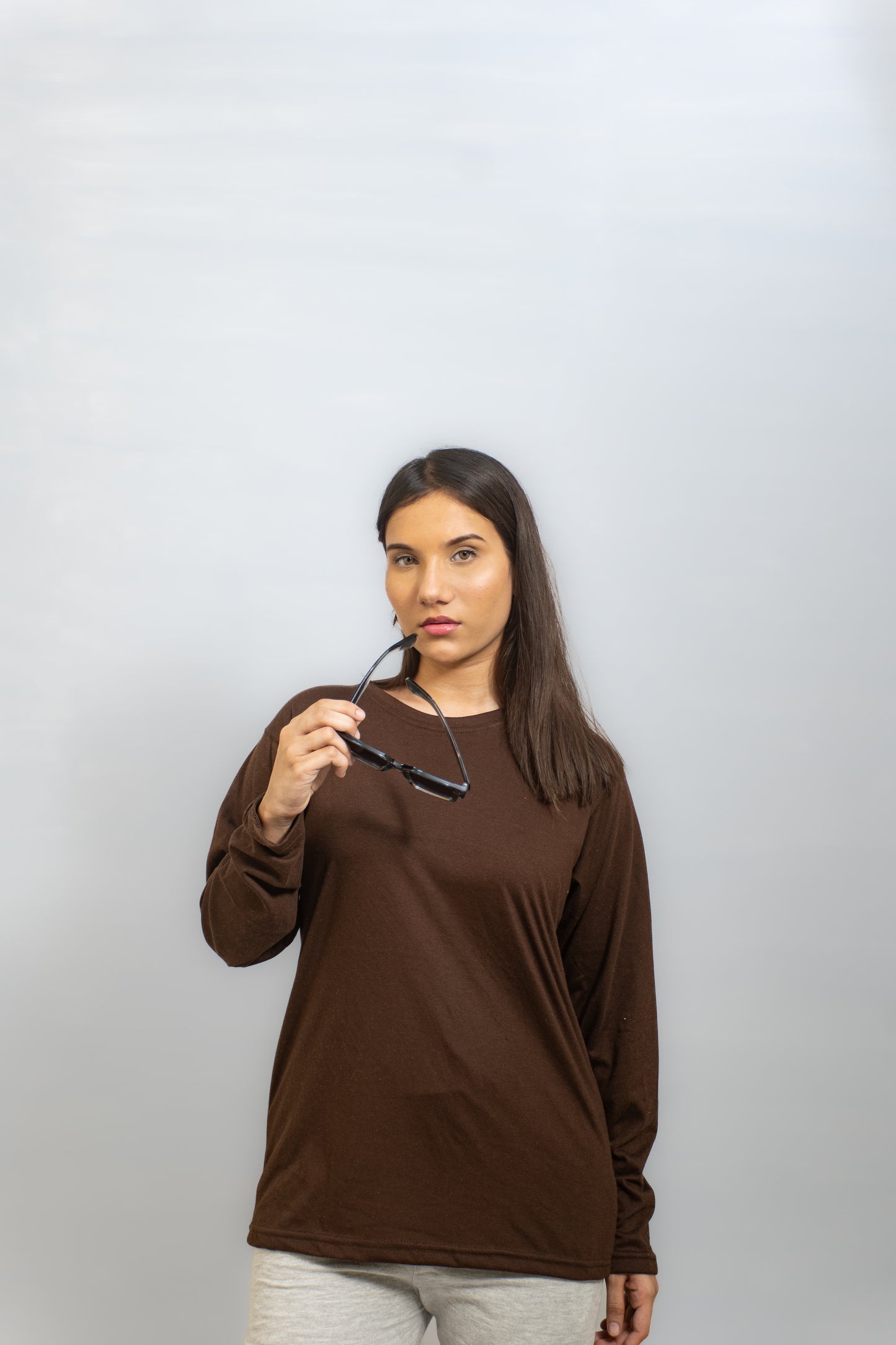 BASIC FULL SLEEVES T-SHIRT