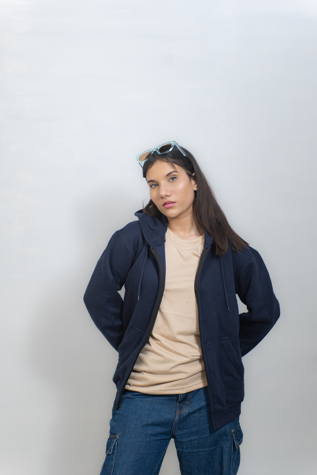 BASIC ZIPPER HOODIE