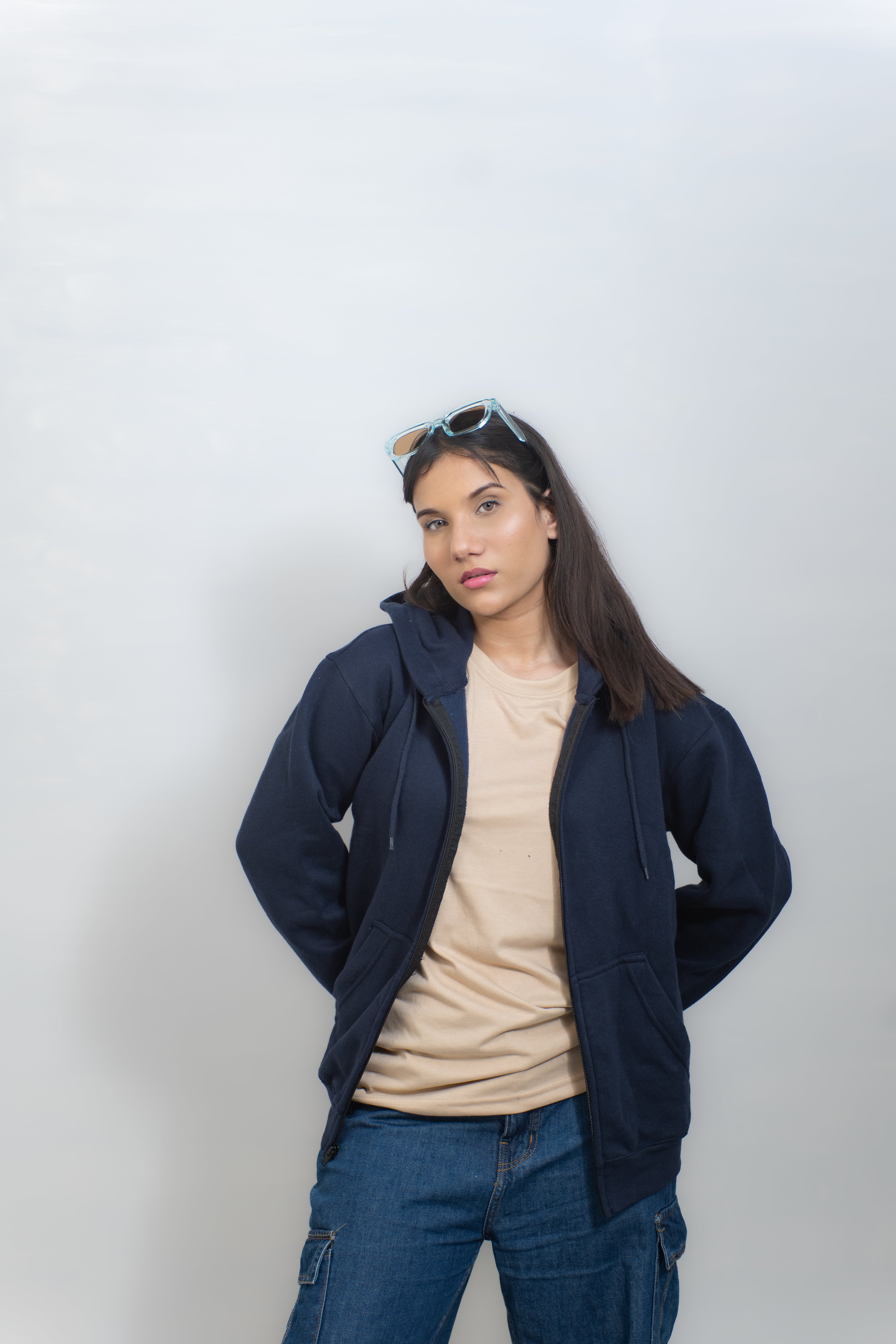 BASIC ZIPPER HOODIE