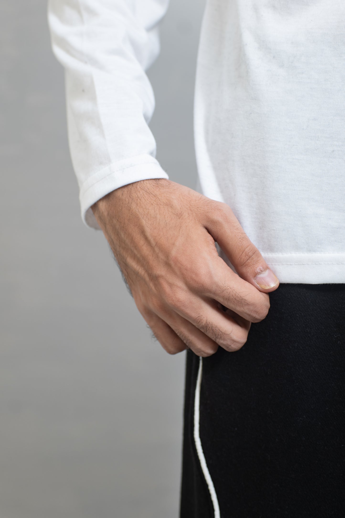 BASIC FULL SLEEVES T-SHIRT