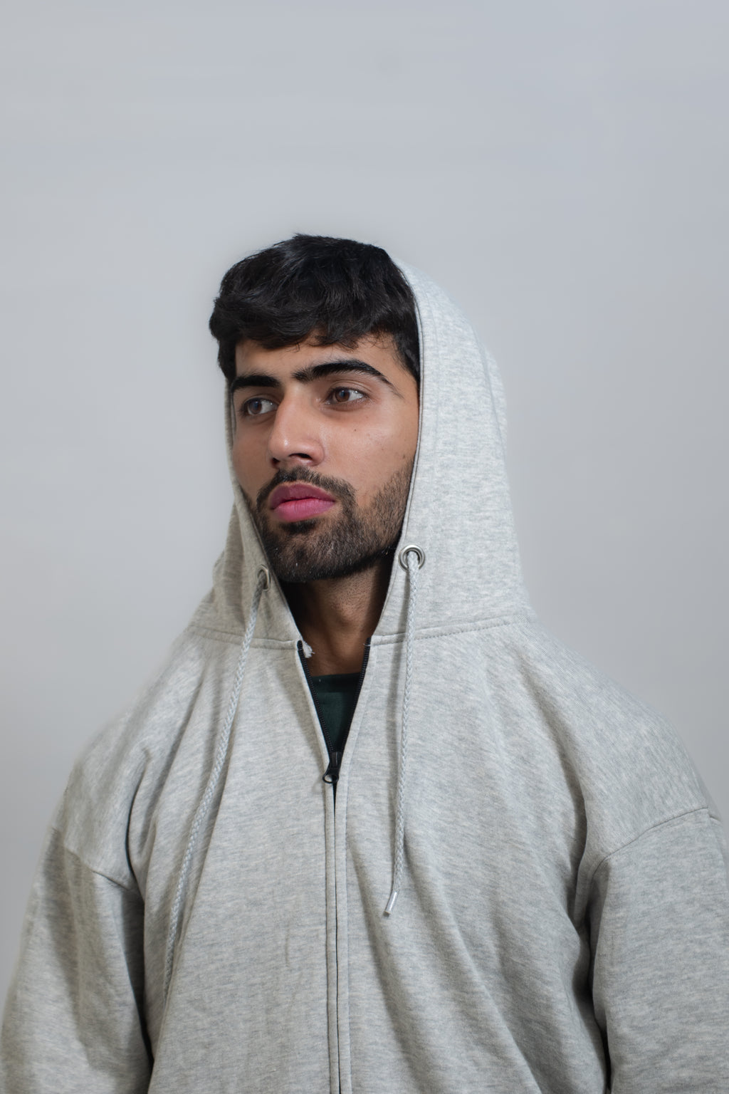 BASIC ZIPPER HOODIE