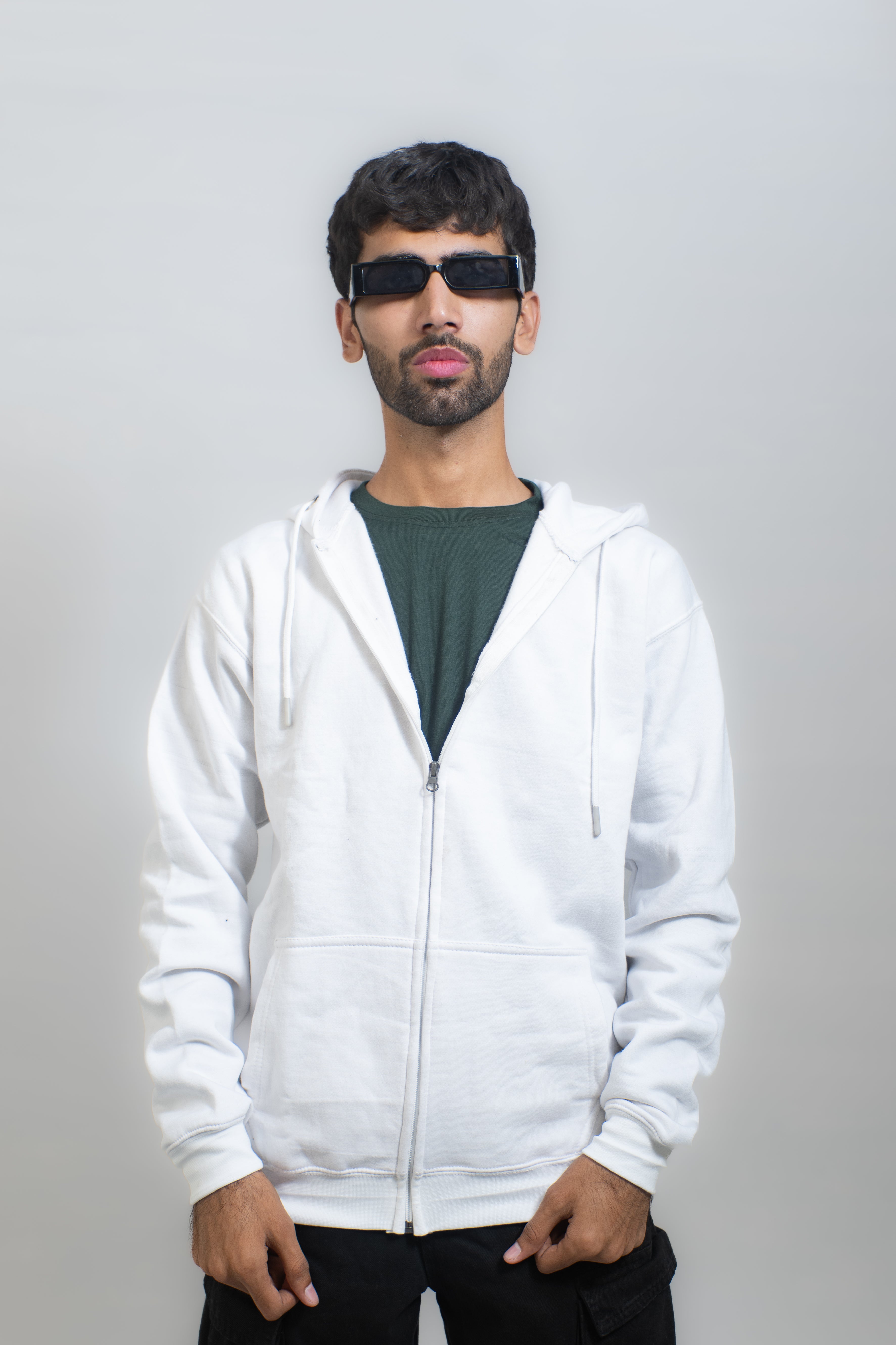 BASIC ZIPPER HOODIE