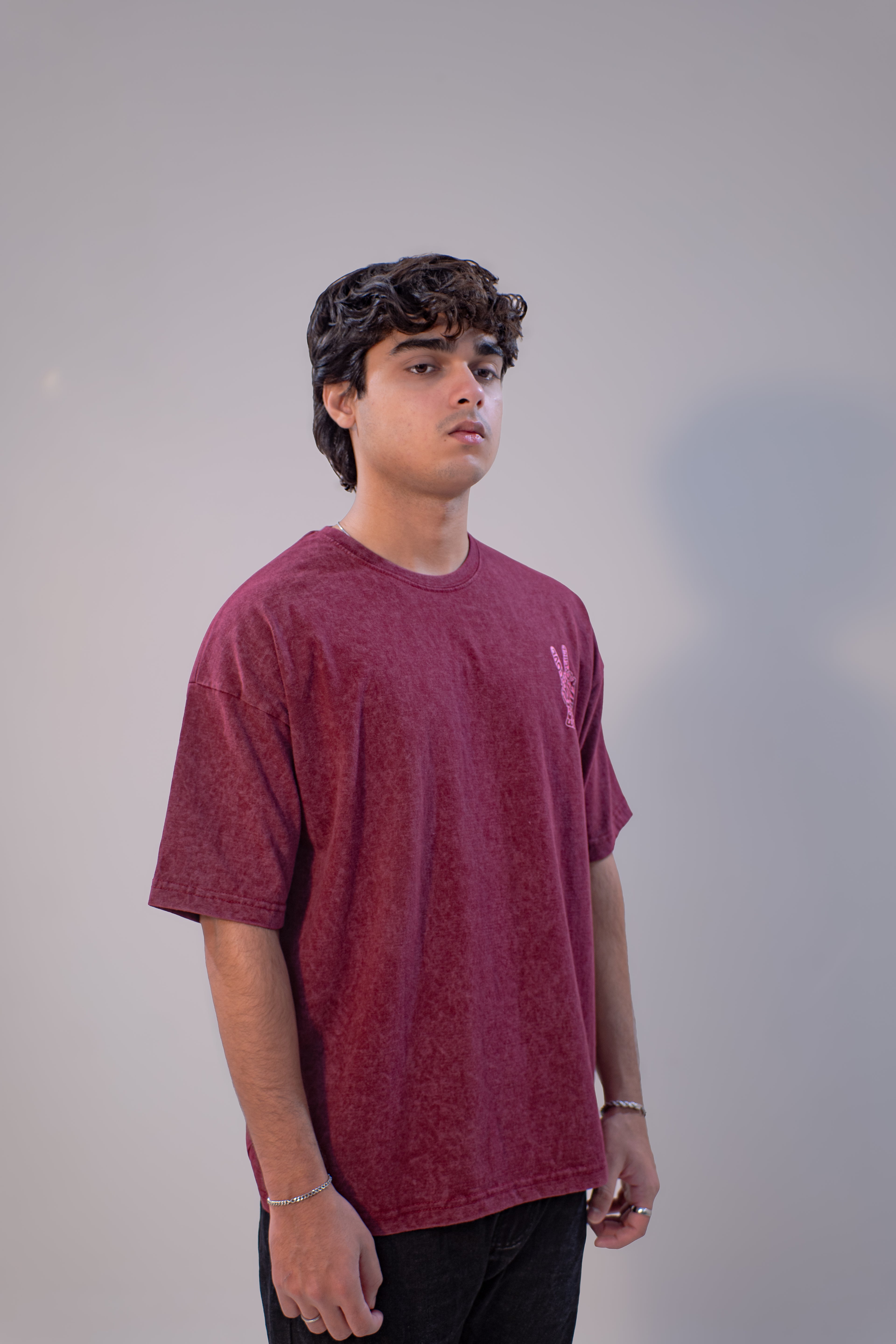 GRAPHIC WASHED OVERSIZED T-SHIRT- STOP WAR