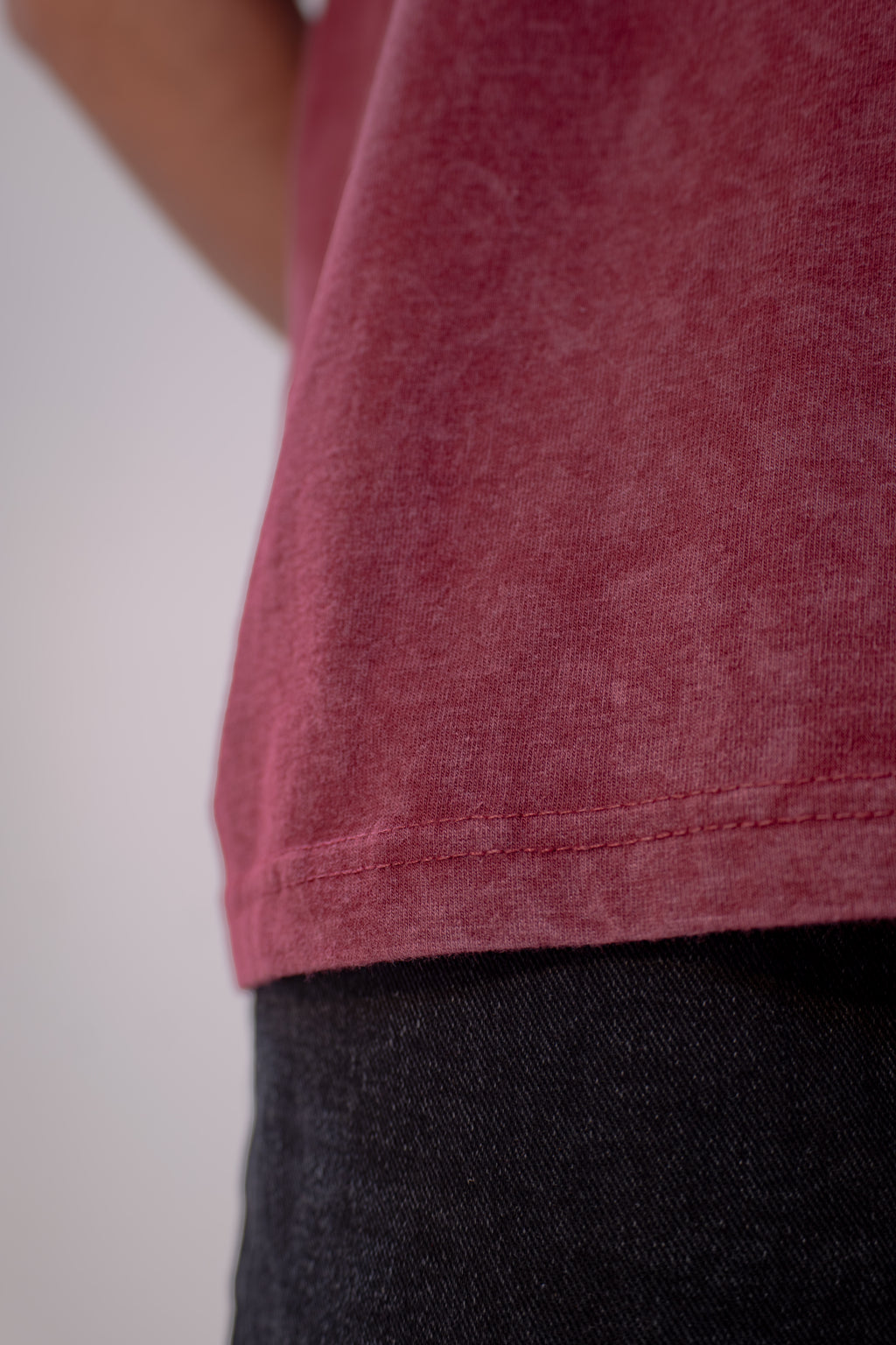GRAPHIC WASHED OVERSIZED T-SHIRT- STOP WAR