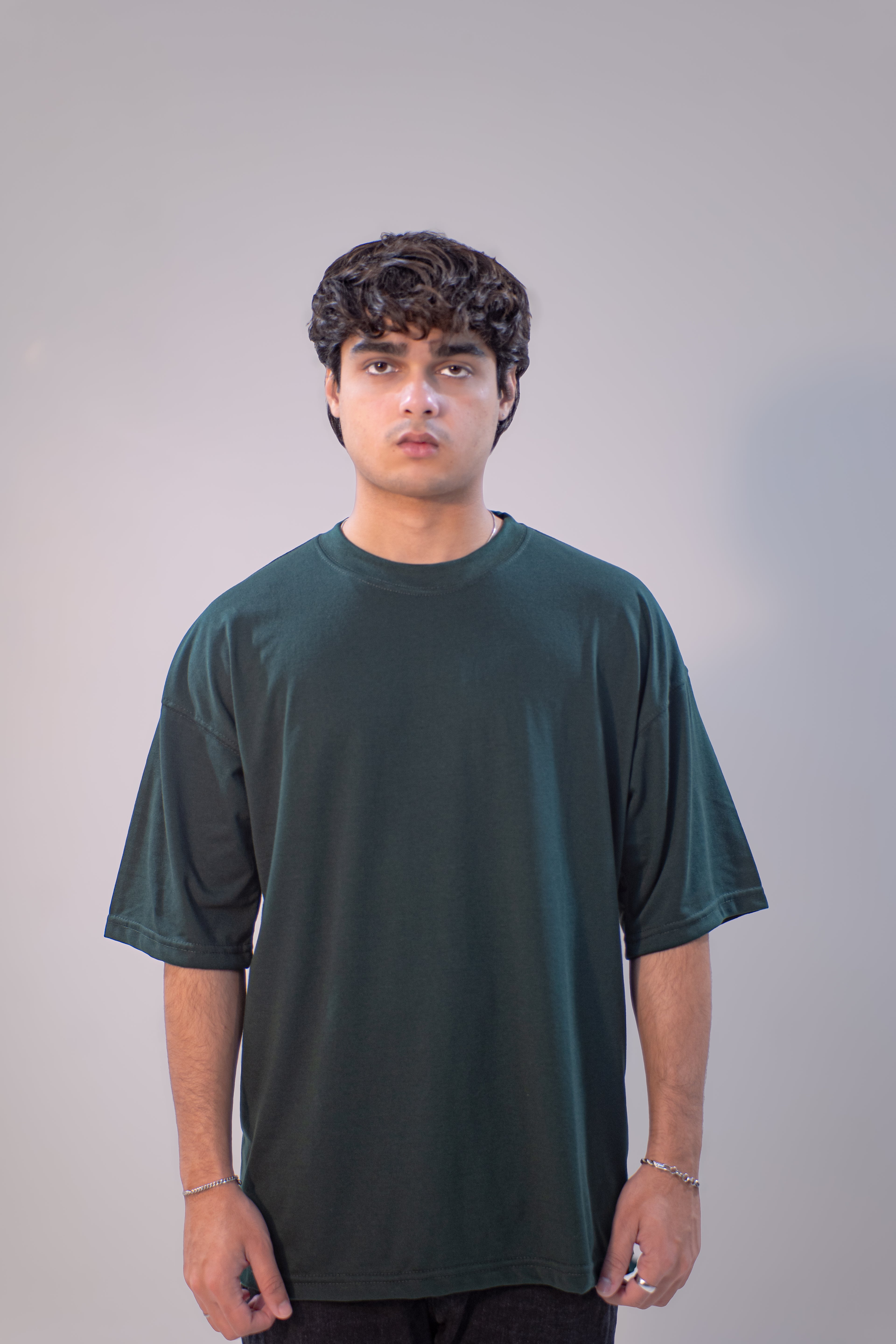 BASIC OVERSIZED T-SHIRT