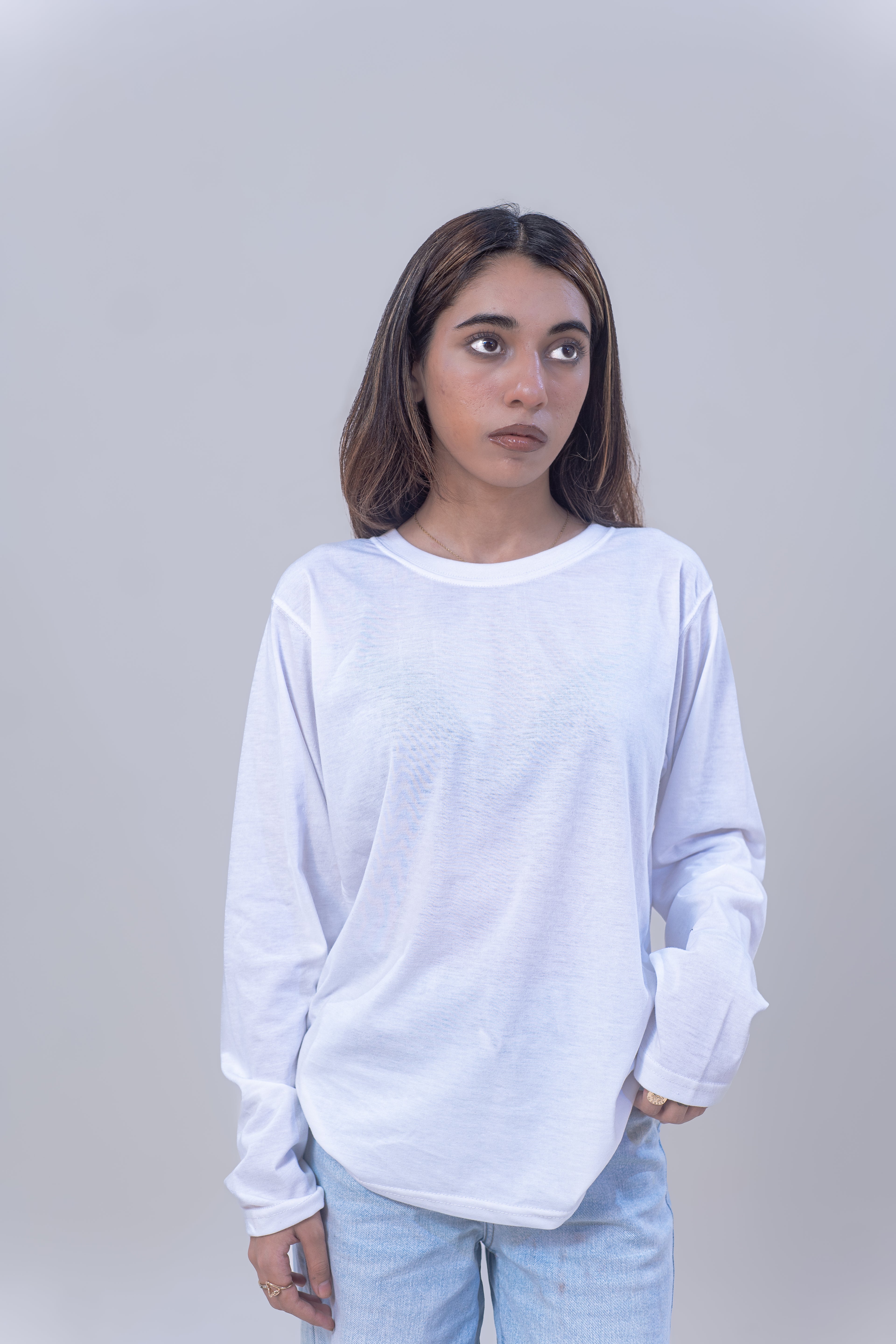 BASIC FULL SLEEVES T-SHIRT