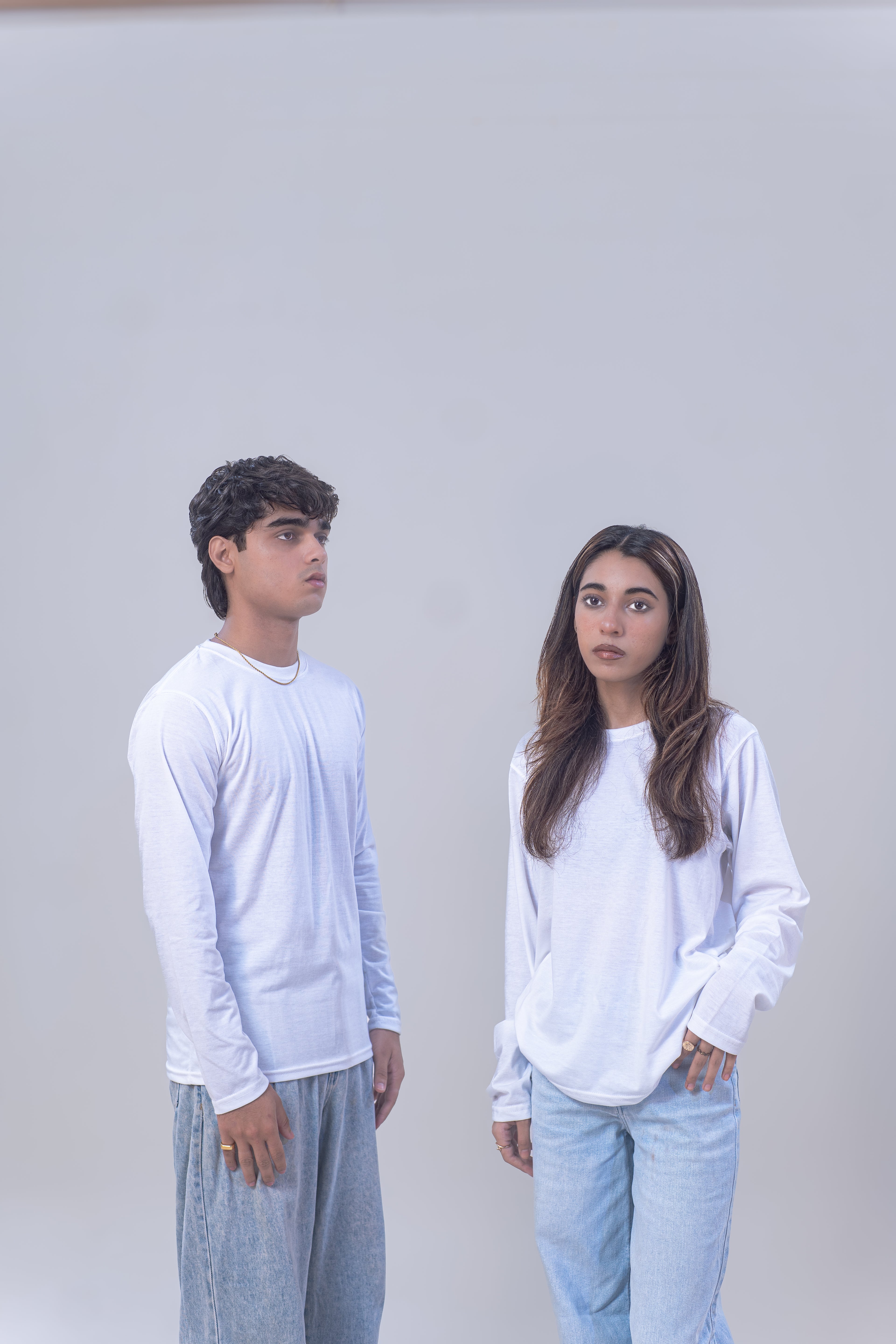 BASIC FULL SLEEVES T-SHIRT