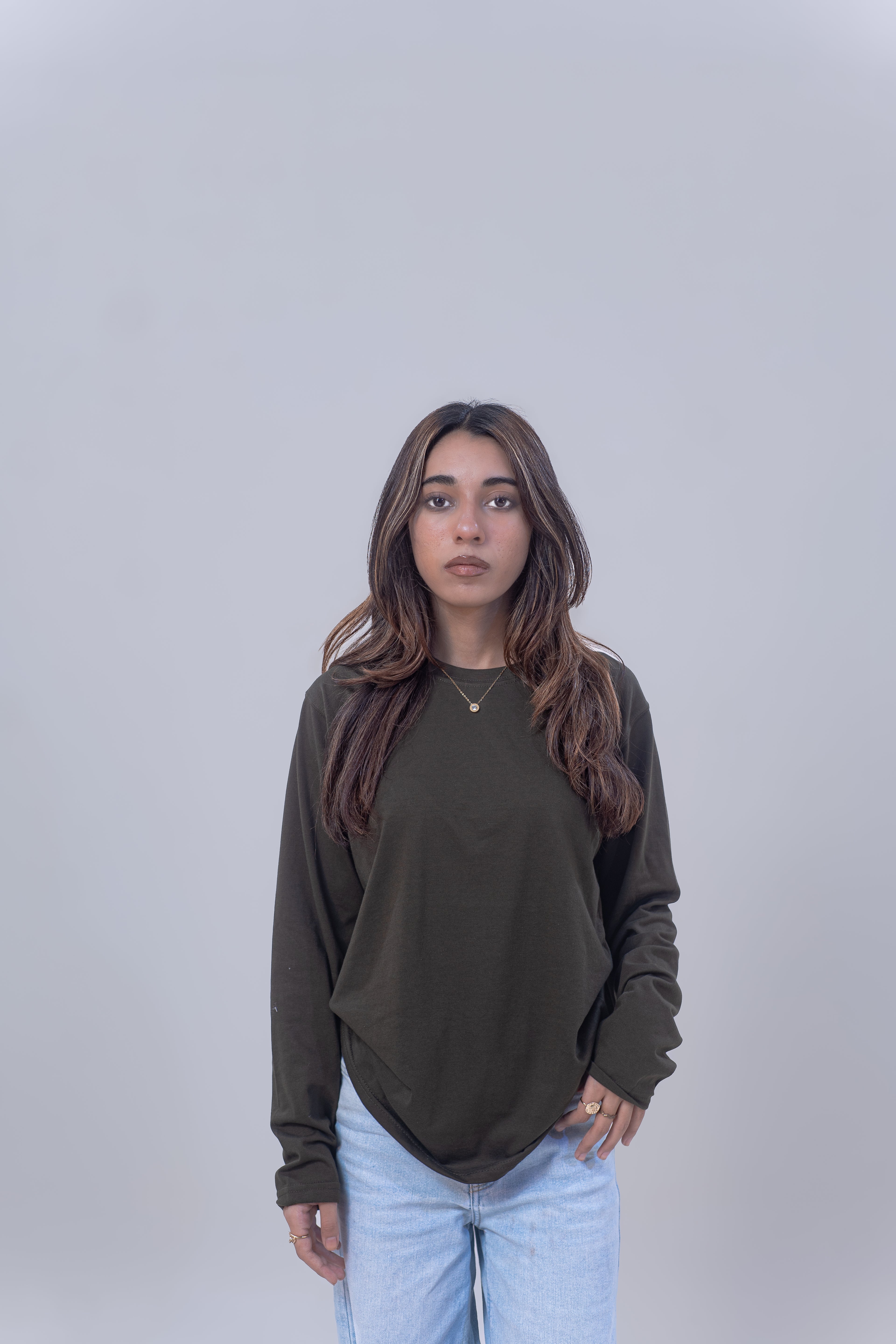 BASIC FULL SLEEVES T-SHIRT