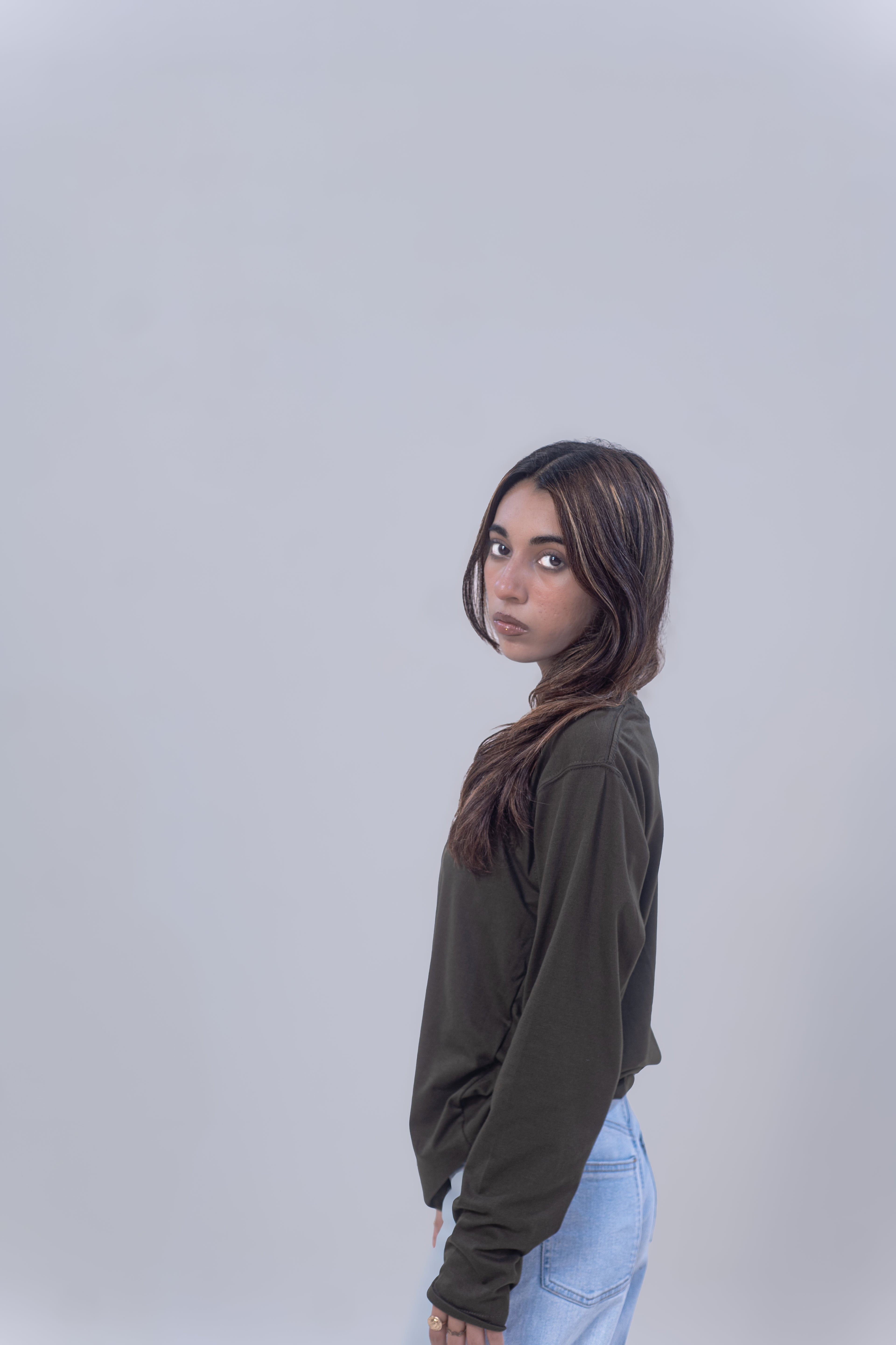BASIC FULL SLEEVES T-SHIRT