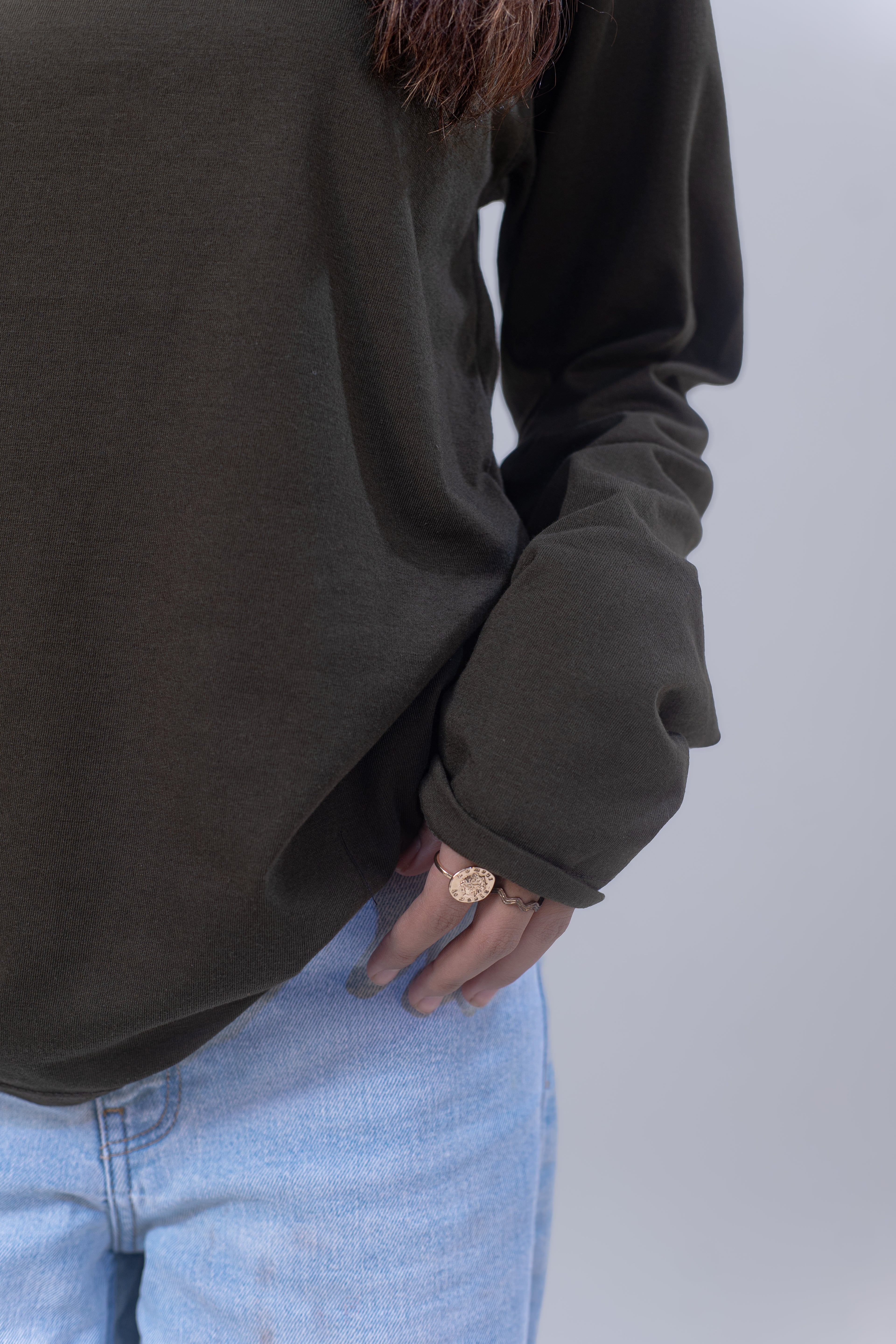 BASIC FULL SLEEVES T-SHIRT